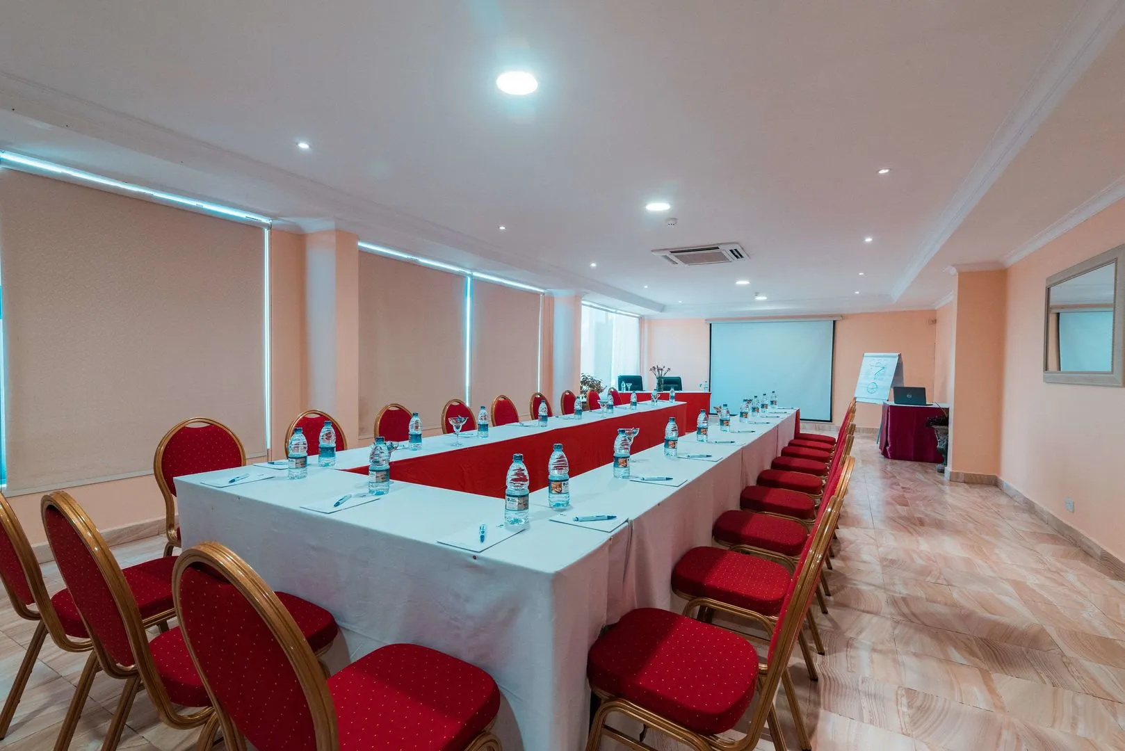 Photo - CBD Hotel