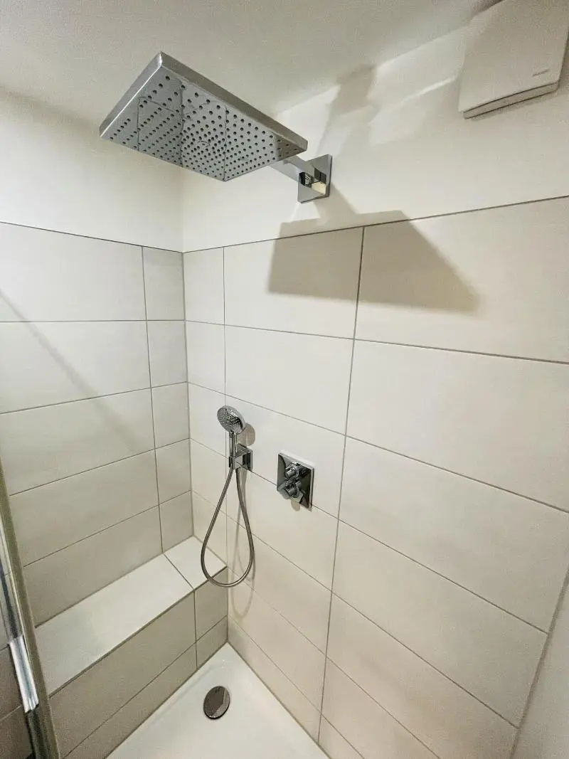 Photo - IQ Hotel