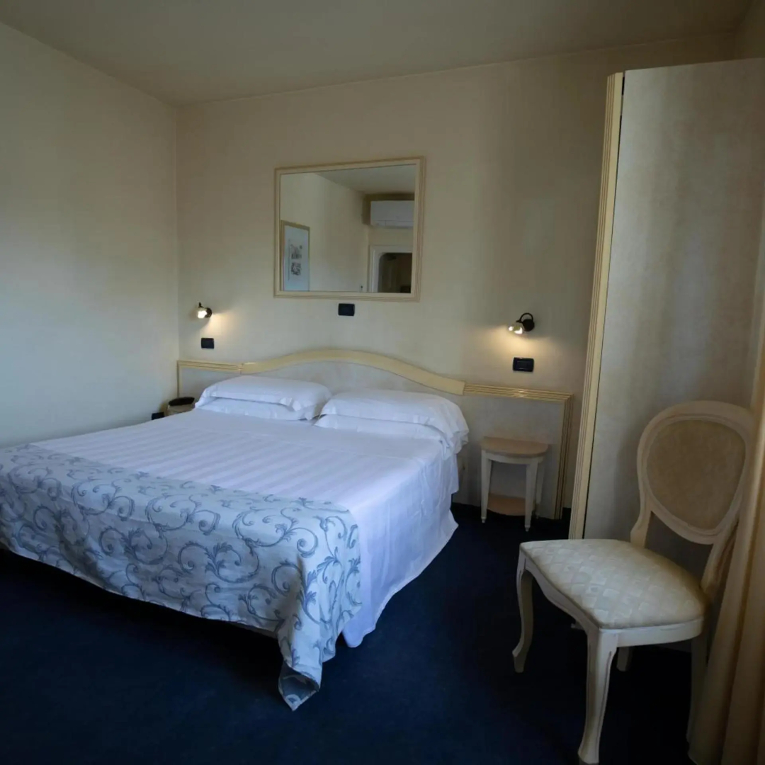 Photo - Hotel London