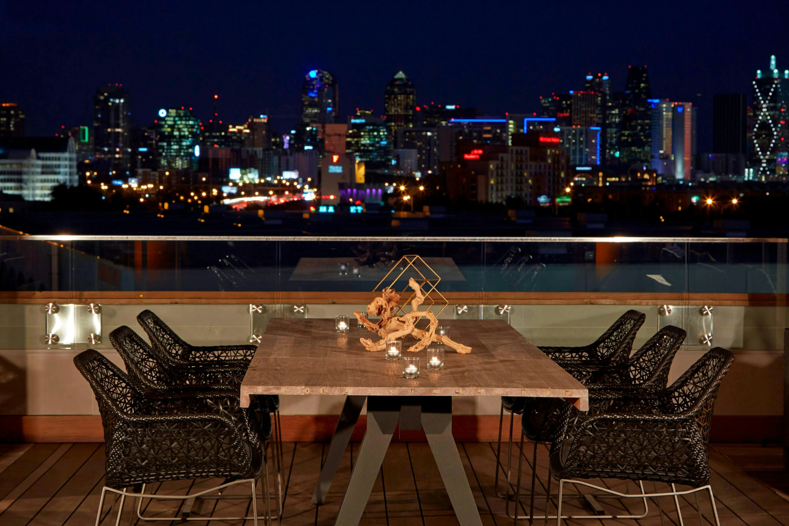 Photo - Renaissance Dallas Hotel