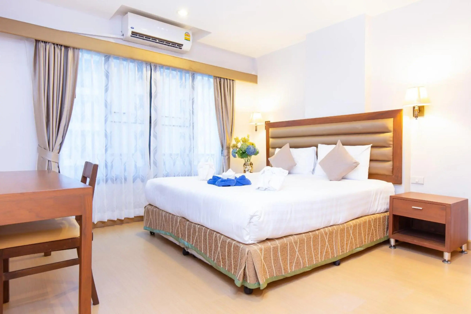 Photo - Lasalle Suites Hotel & Residence