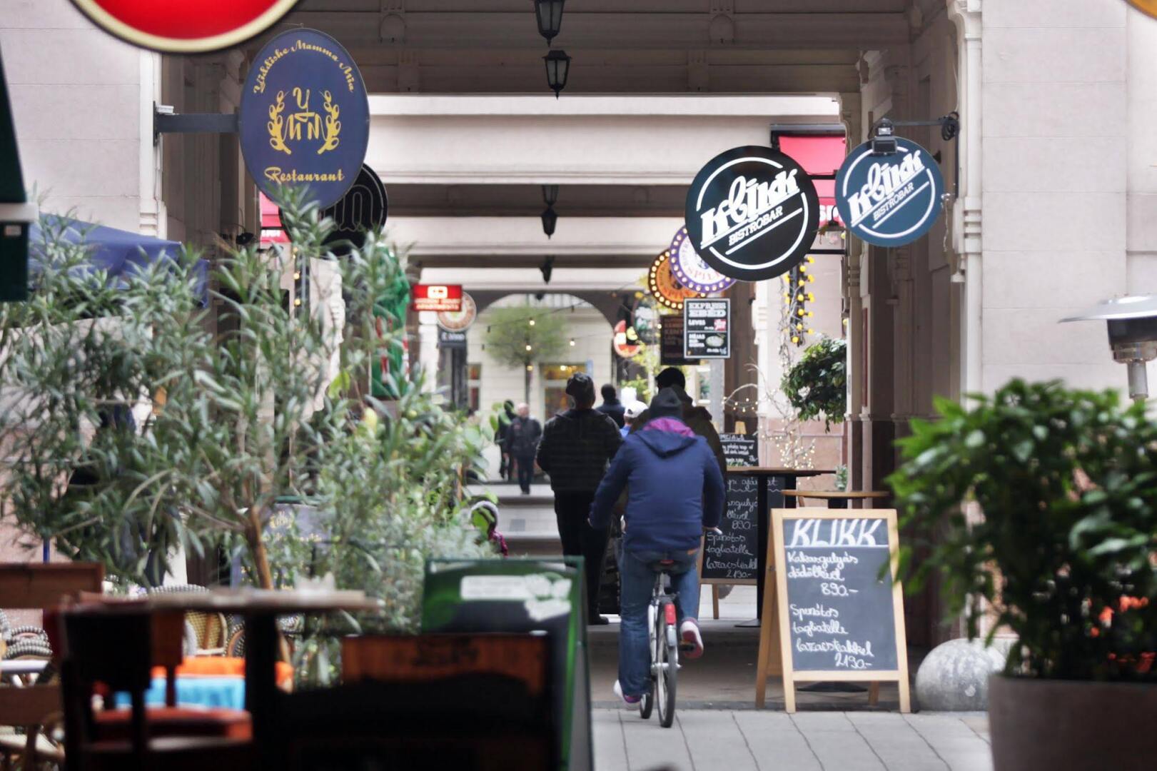 Photo - Gozsdu Court Budapest