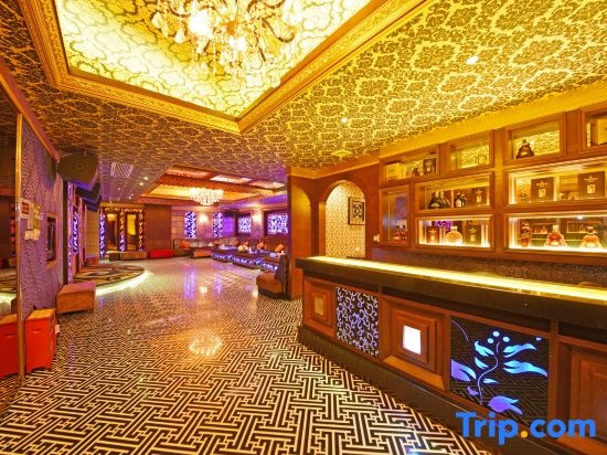 Baoming City Hotel Shenzhen (Honghuashan Subway Station)