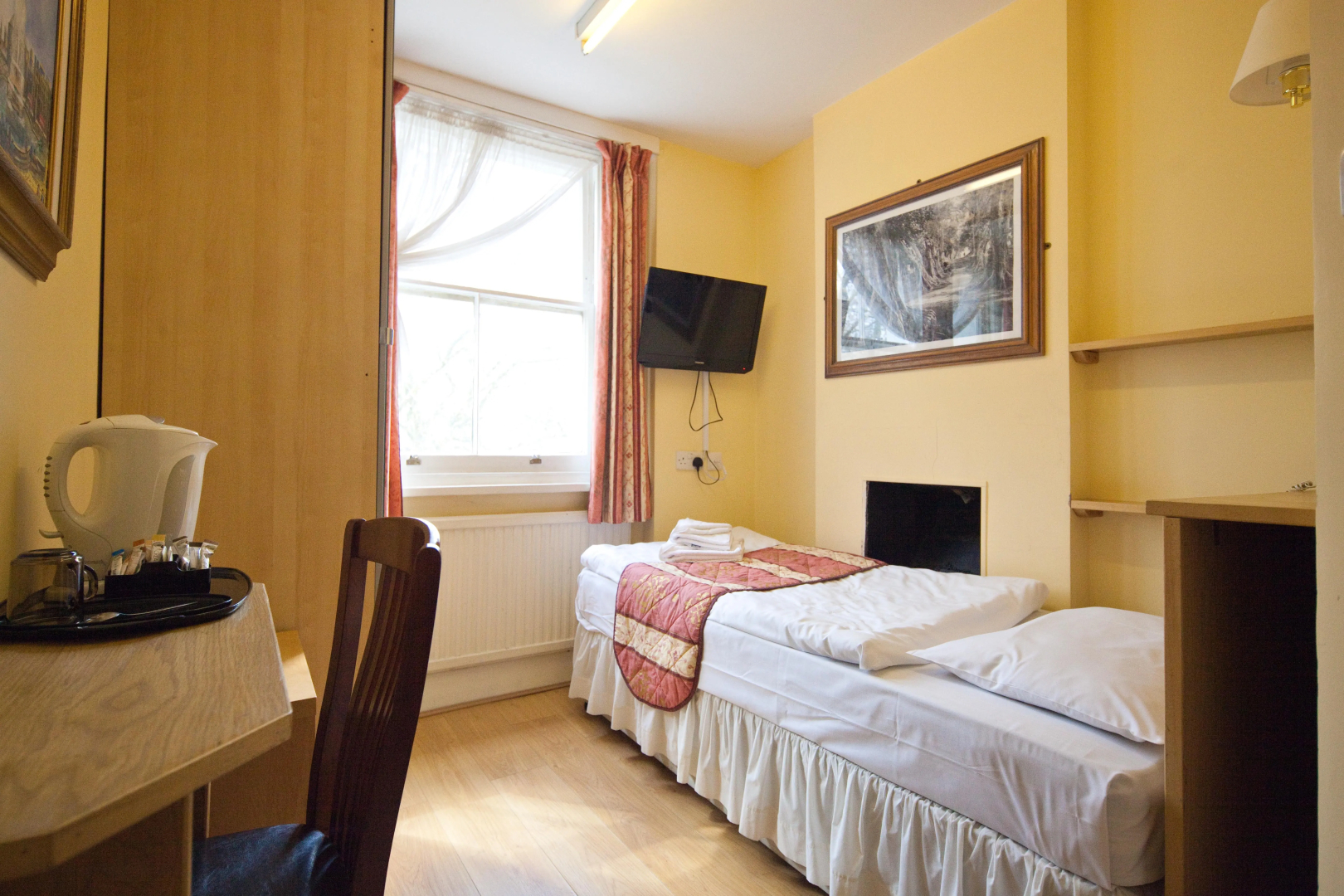 Photo - Shakespeare Hotel