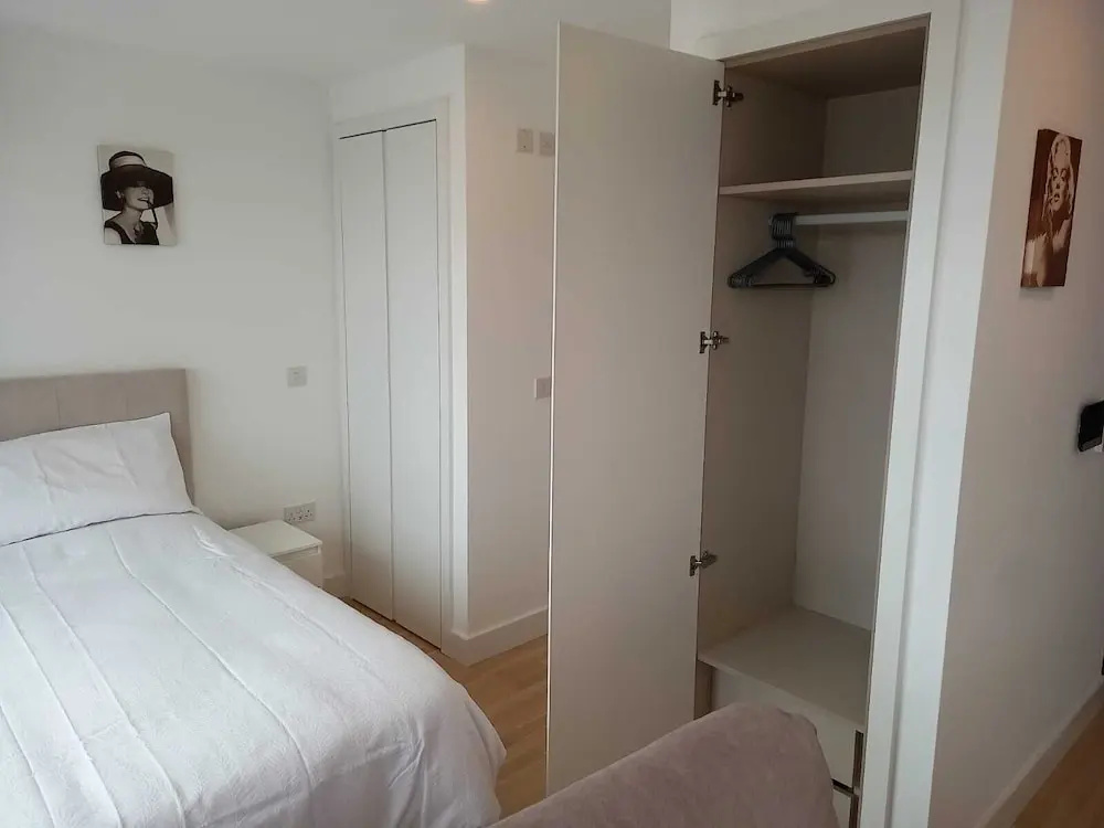 Stunning 1-bed Luxury Studio in Gibraltar — фото 1
