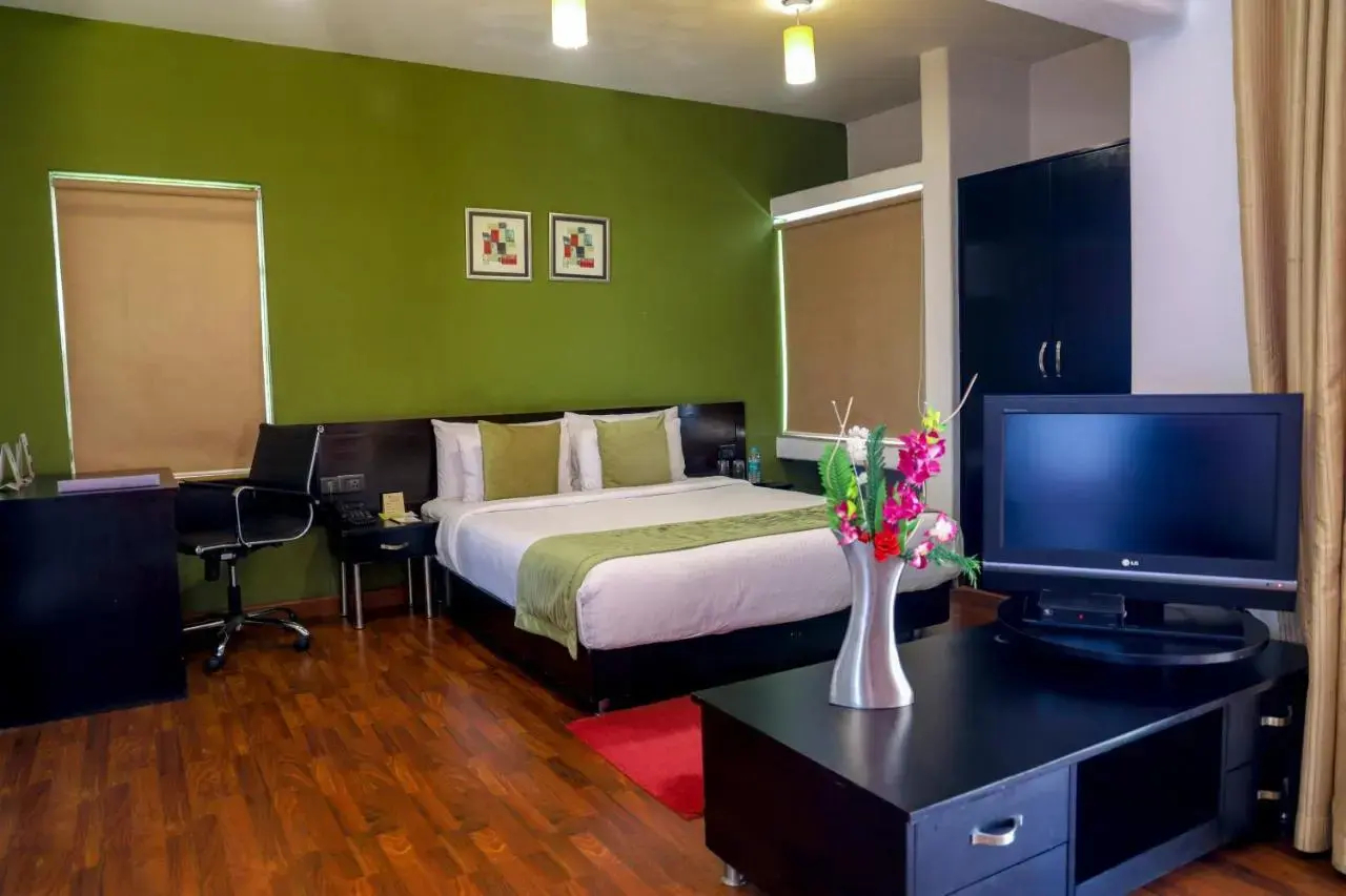 Photo - Royal Orchid Golden Suites Pune