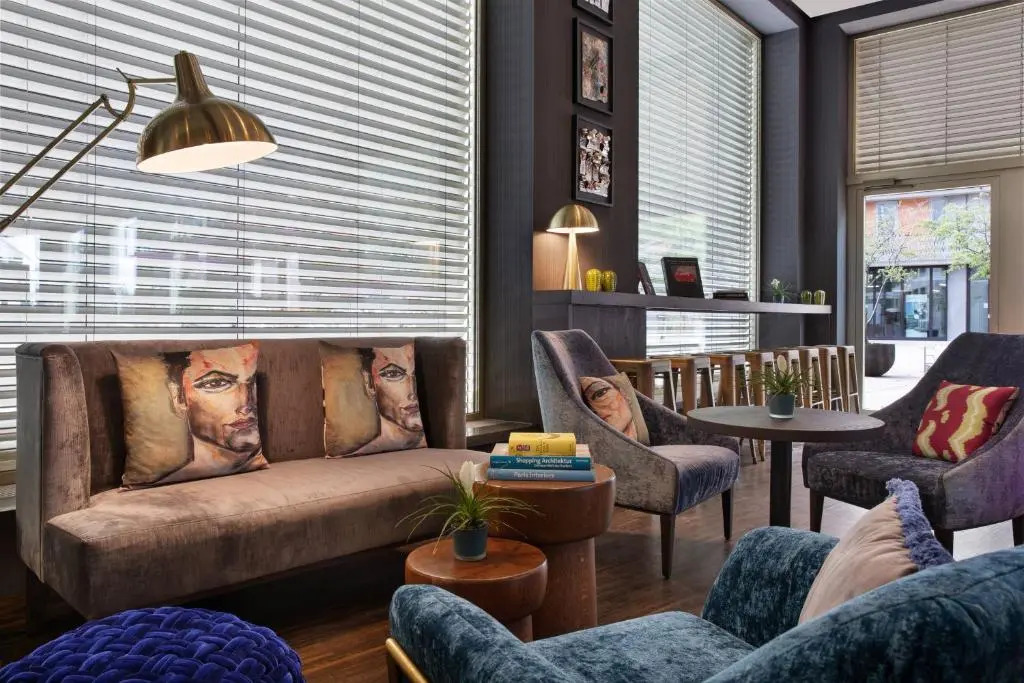 Photo - Renaissance Zurich Tower Hotel