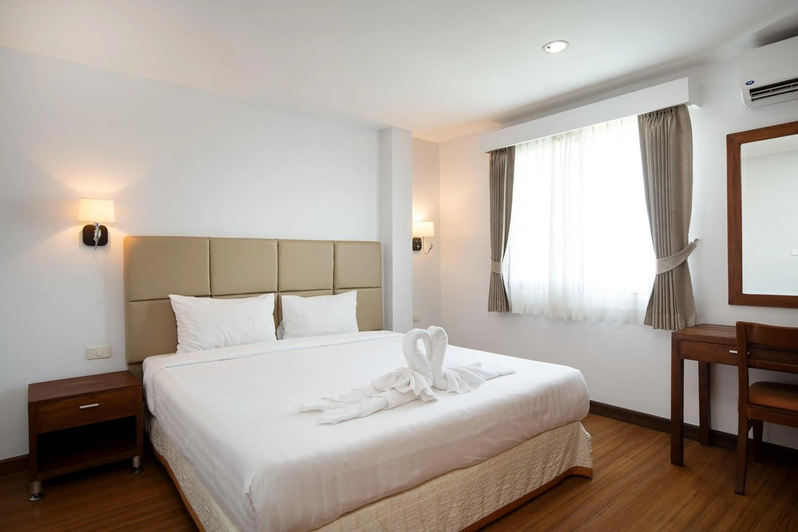 Photo - Lasalle Suites Hotel & Residence