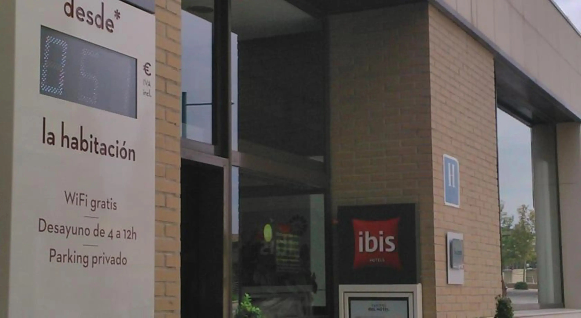 Foto - ibis Zaragoza Centro