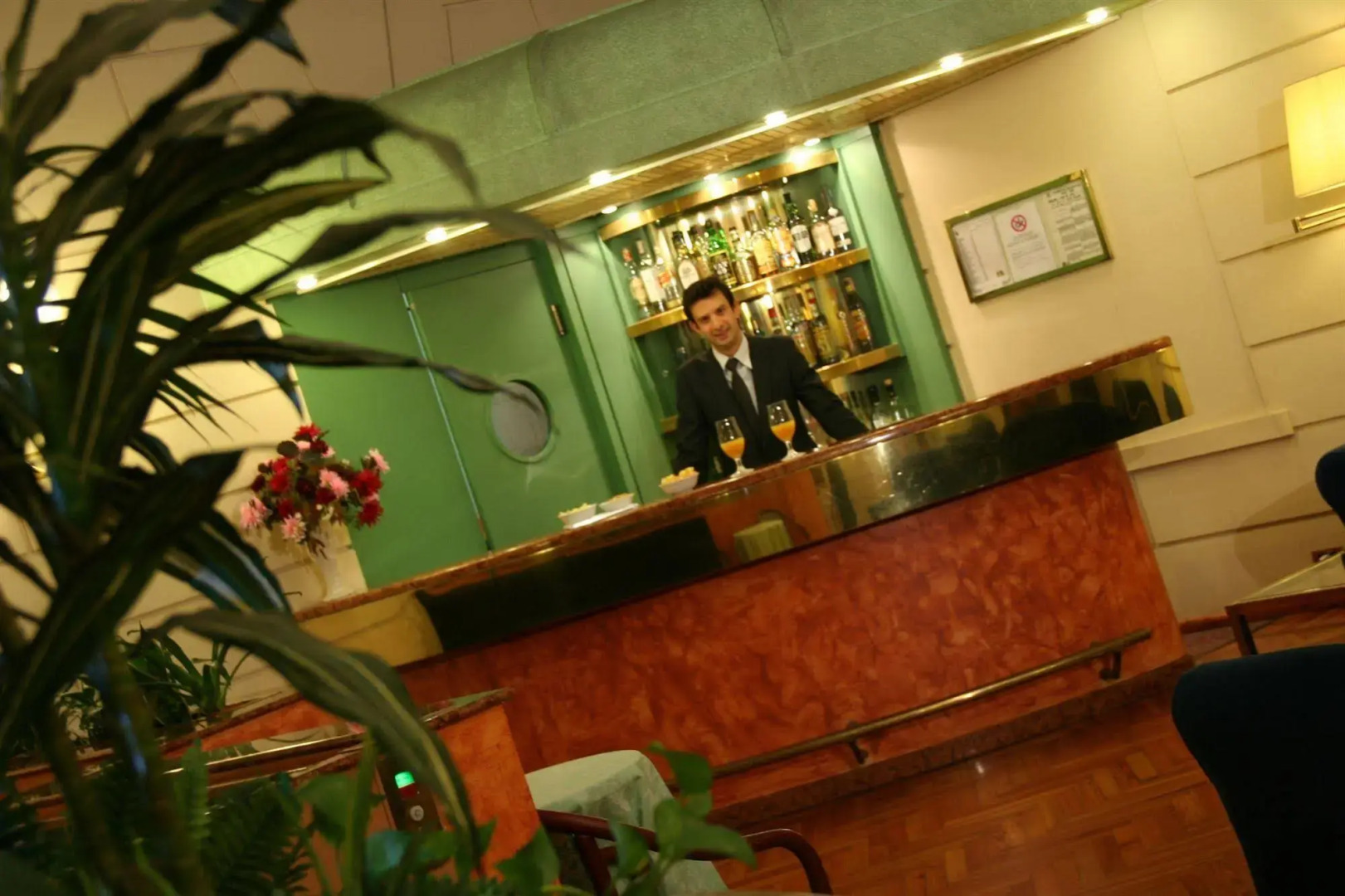 Photo - Albert Hotel