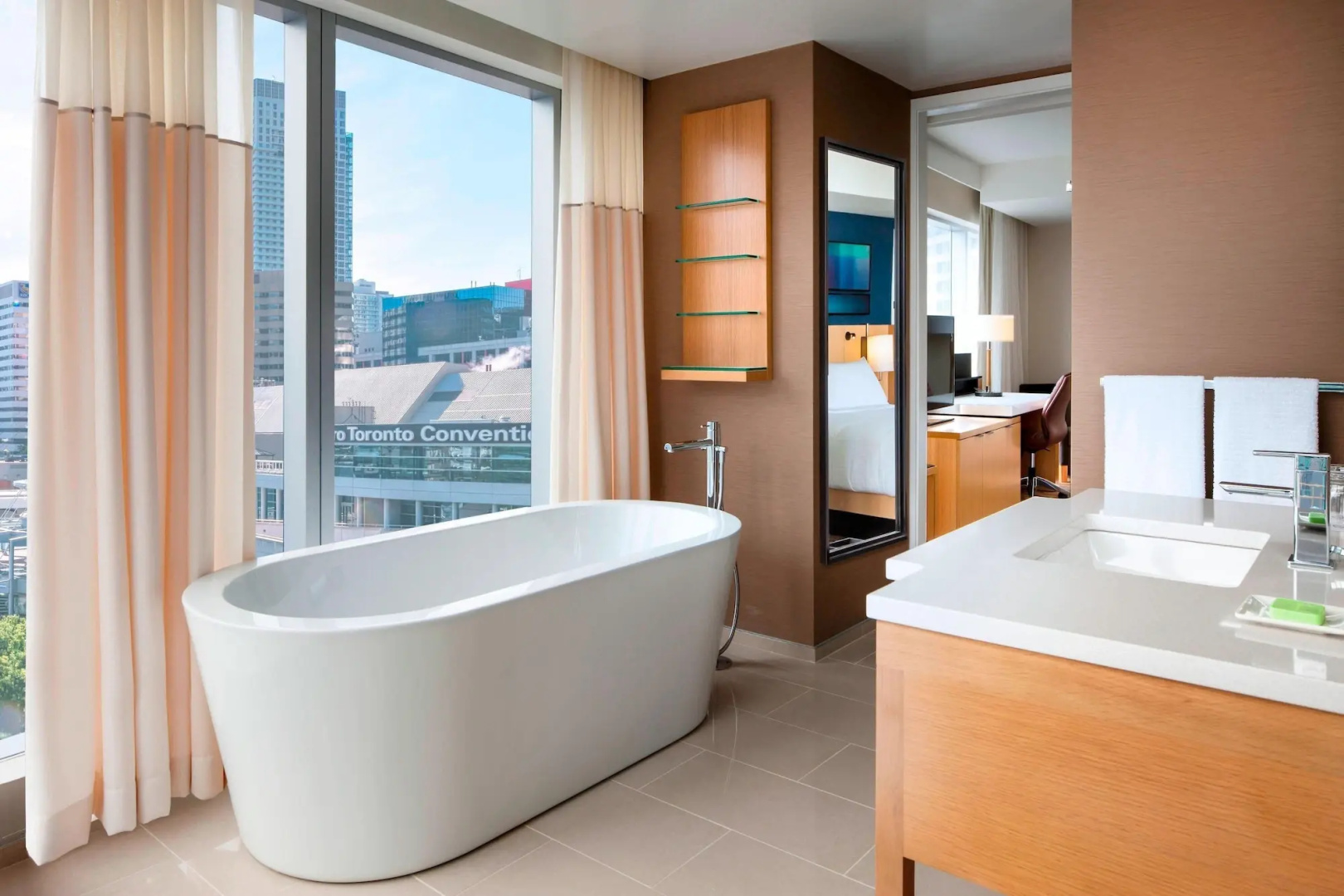 Photo - Delta Hotels by Marriott Toronto