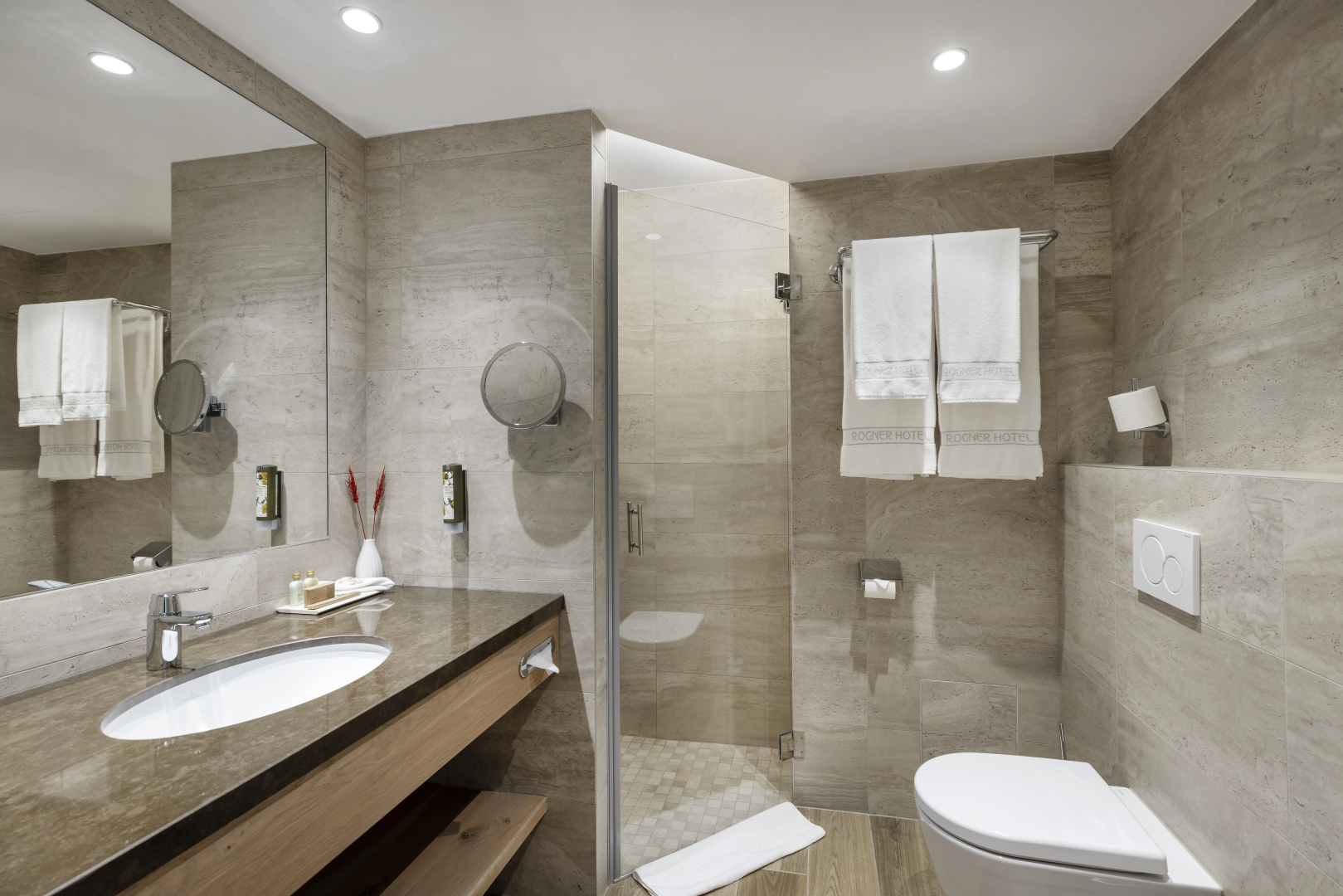 Photo - Rogner Hotel Tirana