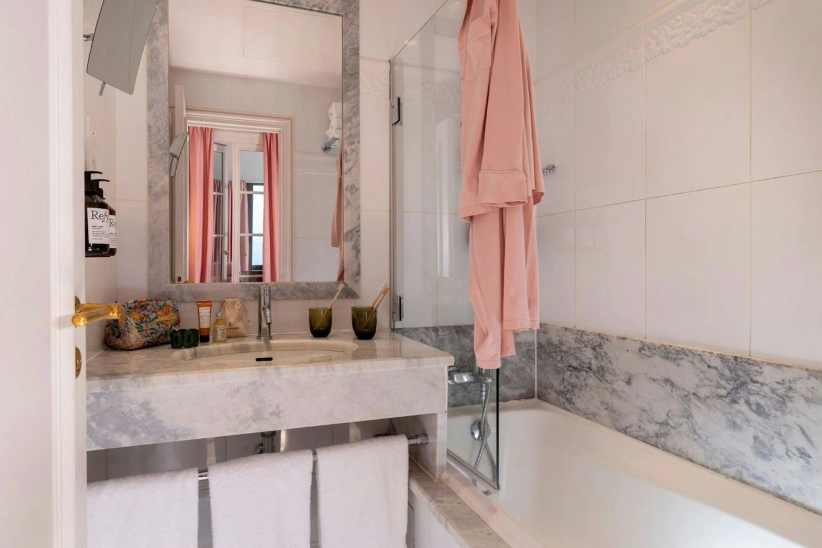 Foto - Hôtel Le Lavoisier & Spa