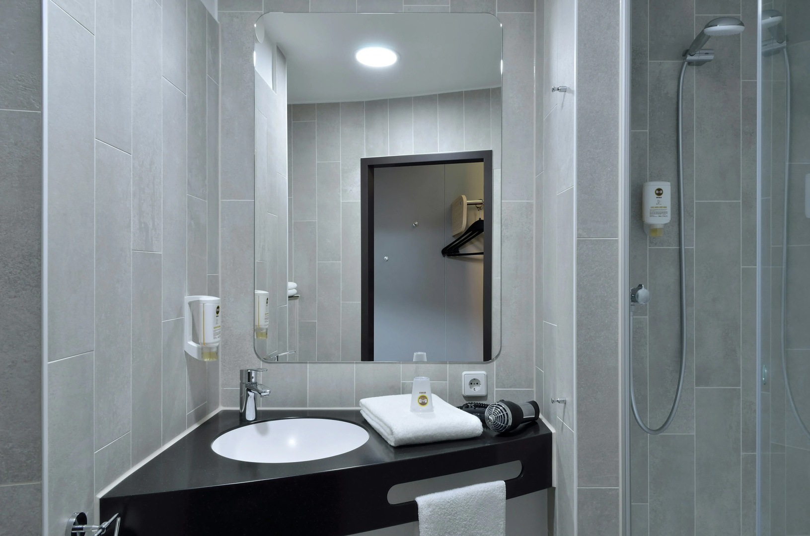 Foto - B&B Hotel Düsseldorf-Hbf