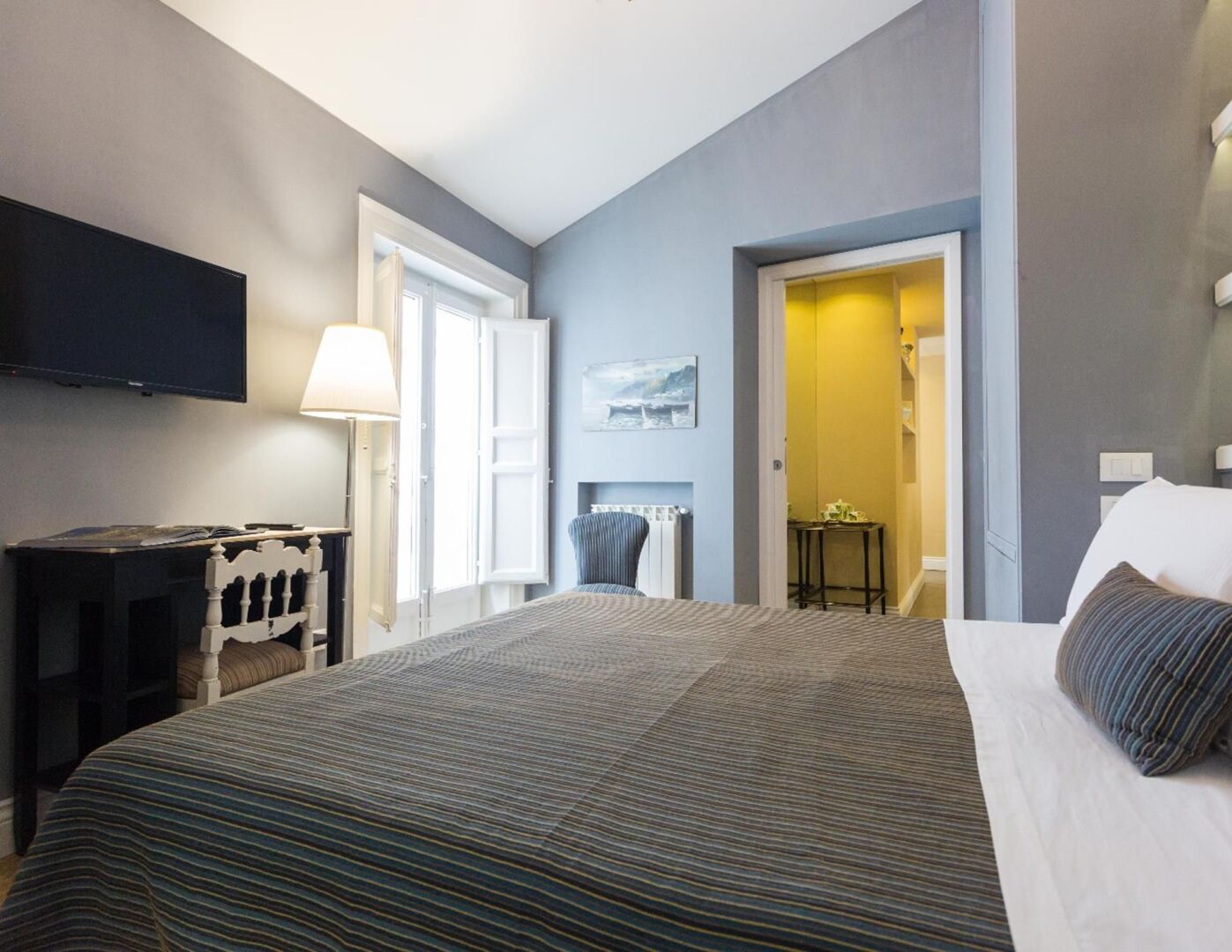 Photo - Palazzo Arone dei Baroni di Valentino