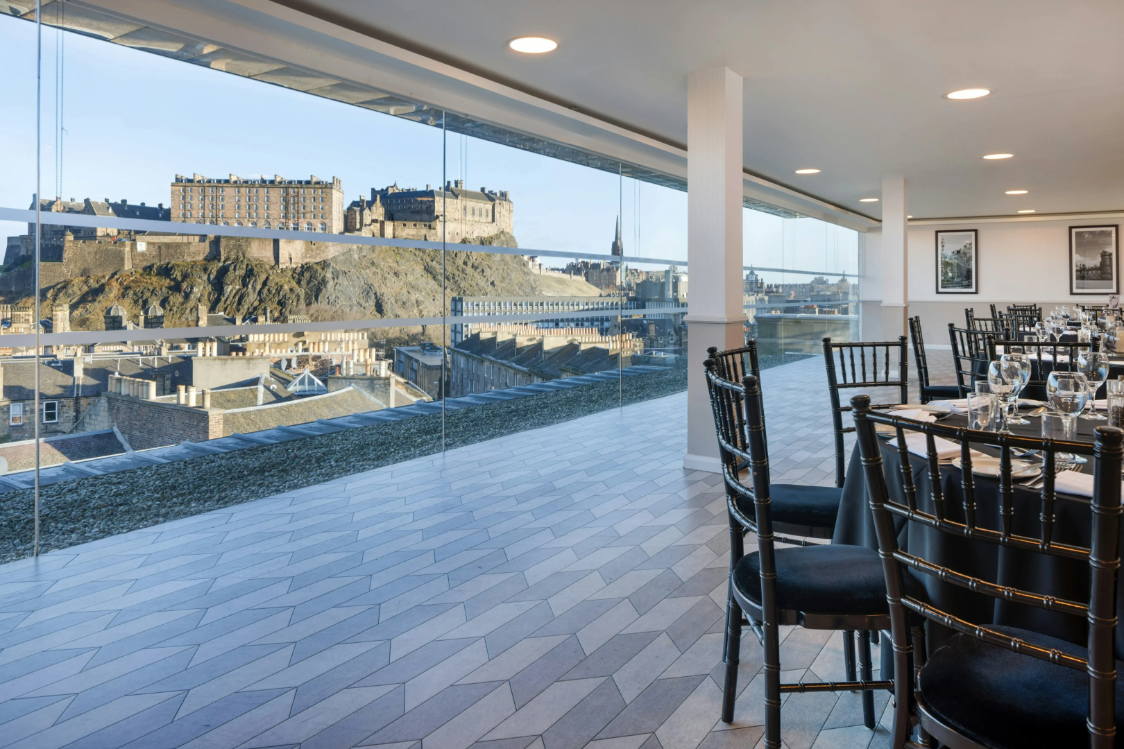 Photo - DoubleTree by Hilton Edinburgh City Centre
