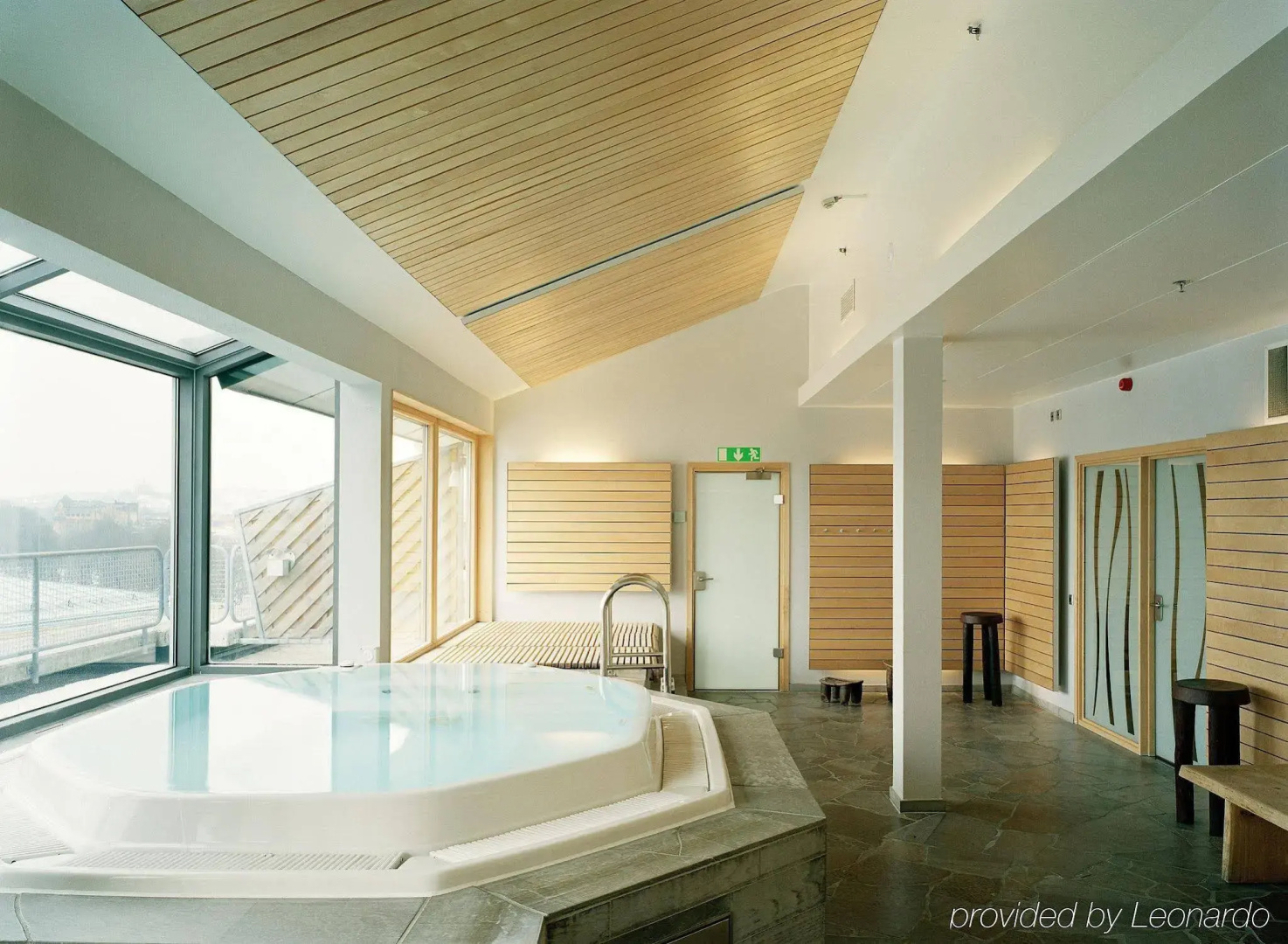 Photo - Scandic Crown
