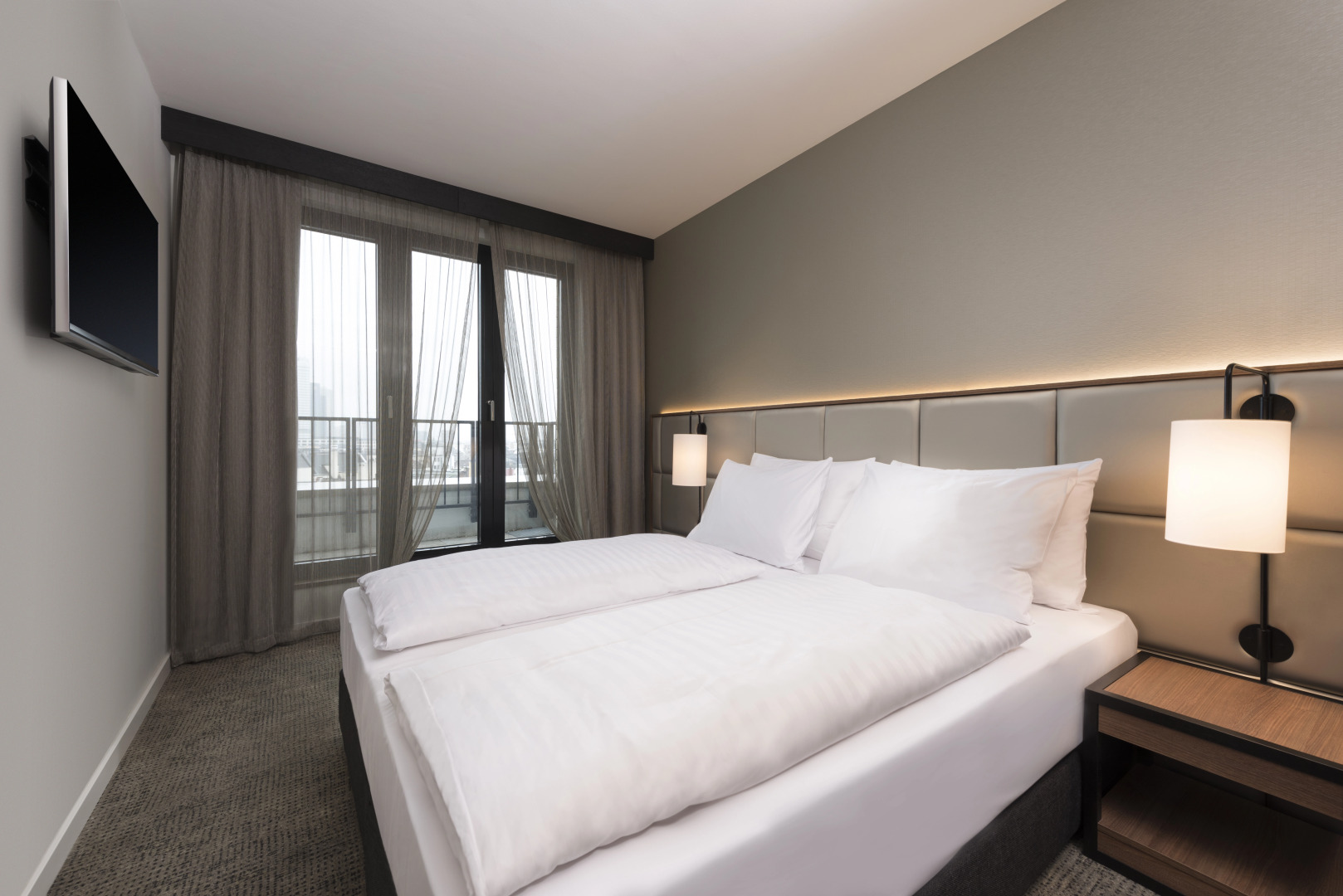 Photo - Adina Apartment Hotel Frankfurt Westend