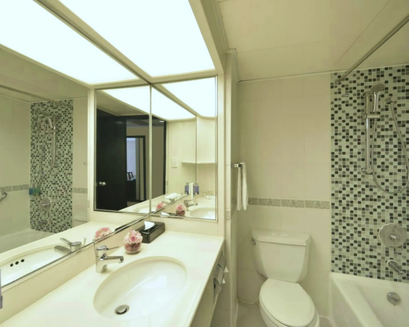 Photo - Panda Hotel