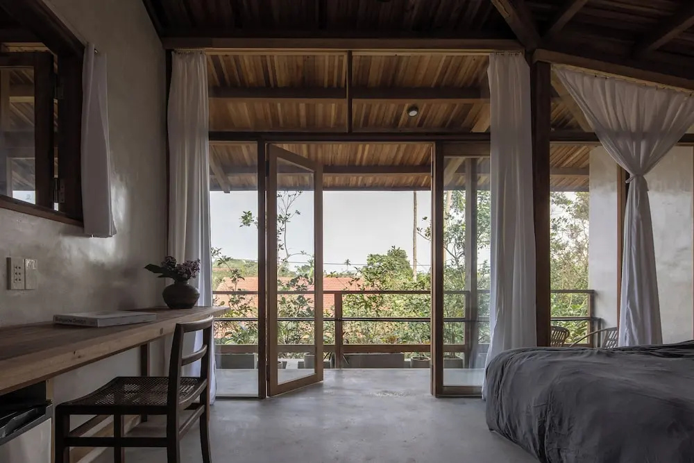 Hachi Homestay & Spa