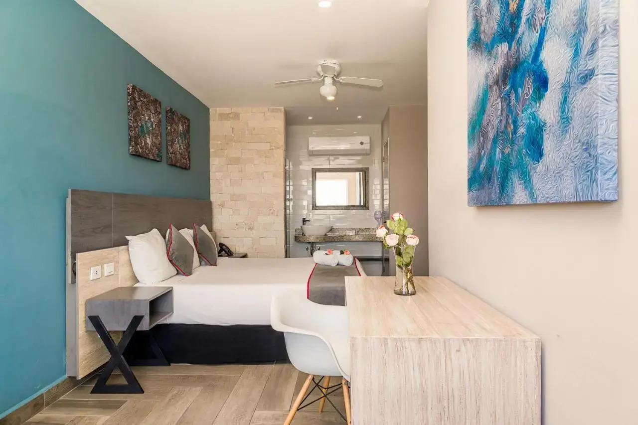 Photo - Illusion Xpress I Attraction Hotel Deluxe