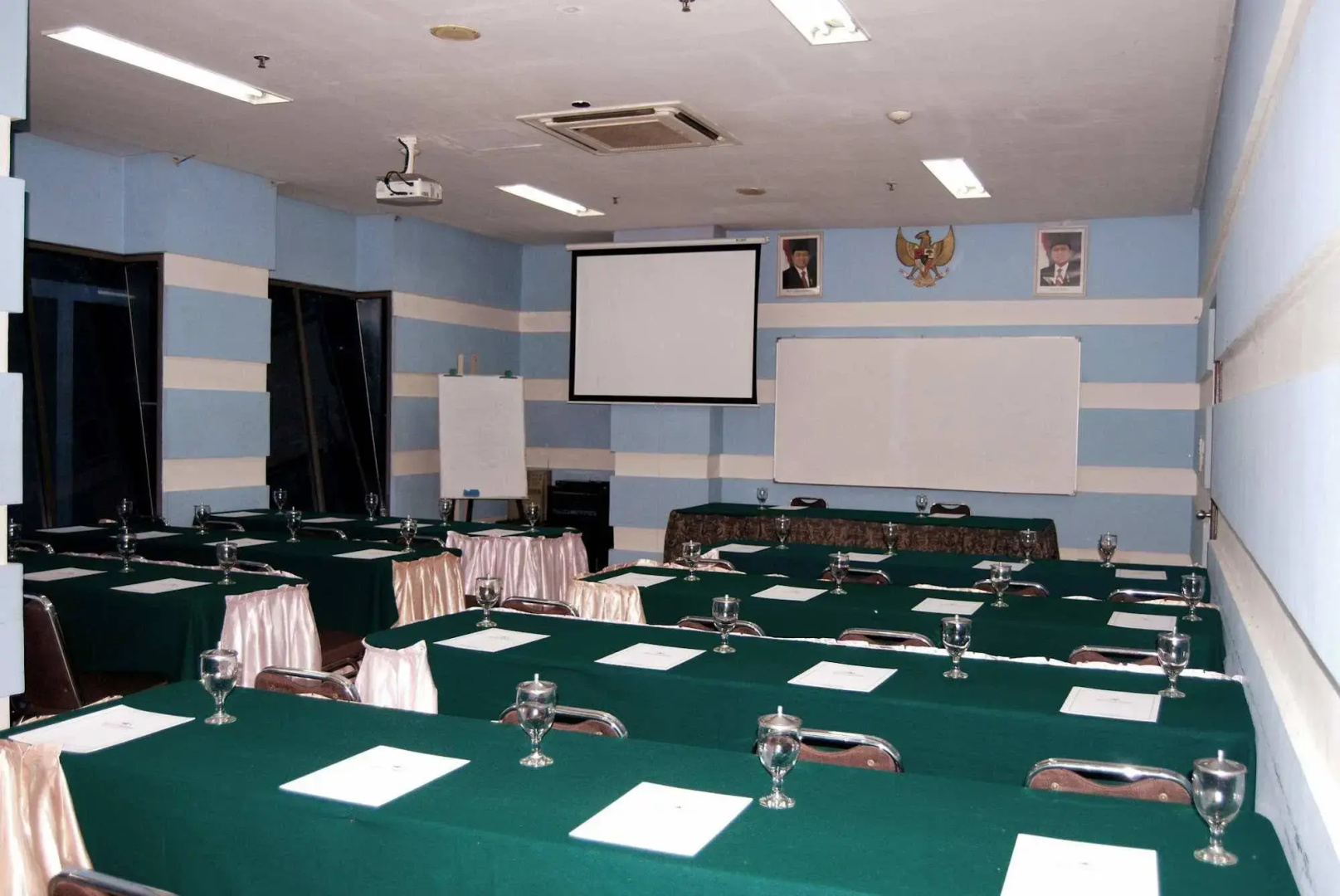 Foto - Super OYO Townhouse 1 Hotel Salemba