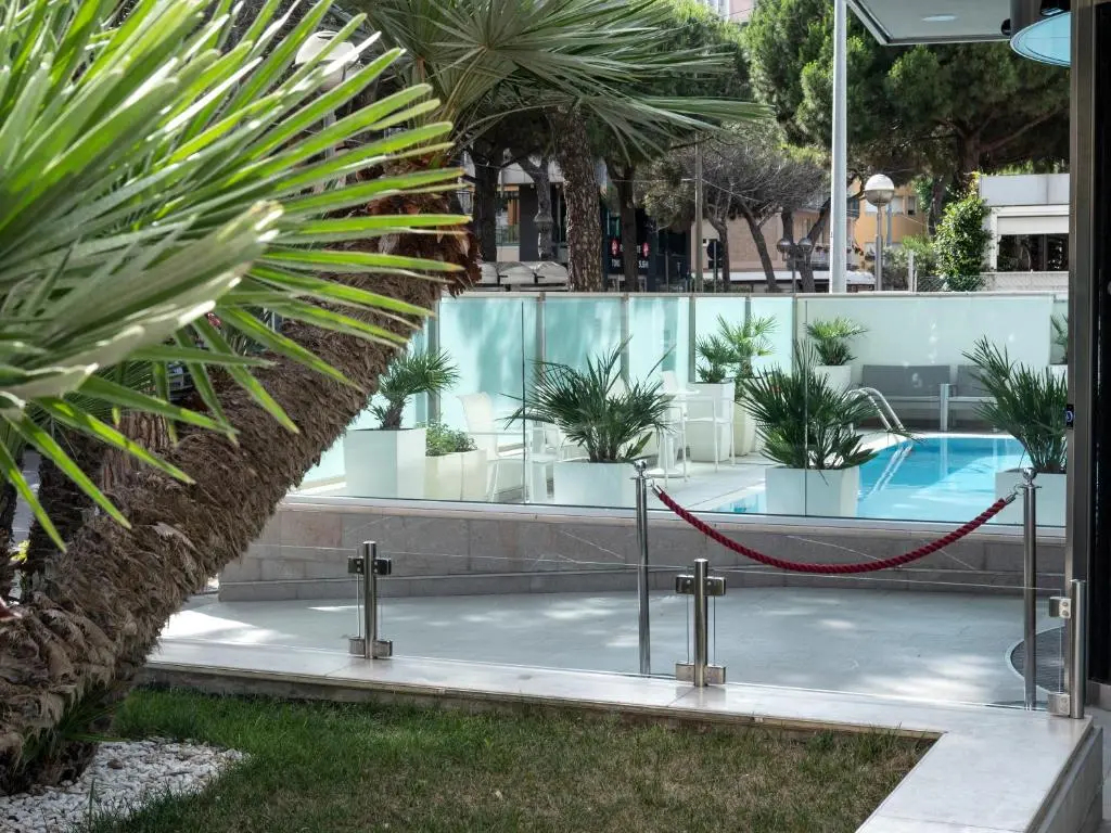 Photo - Club House Hotel