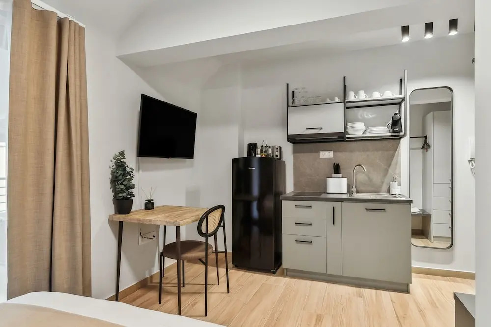 Photo - Limehome Athens Solonos City Center