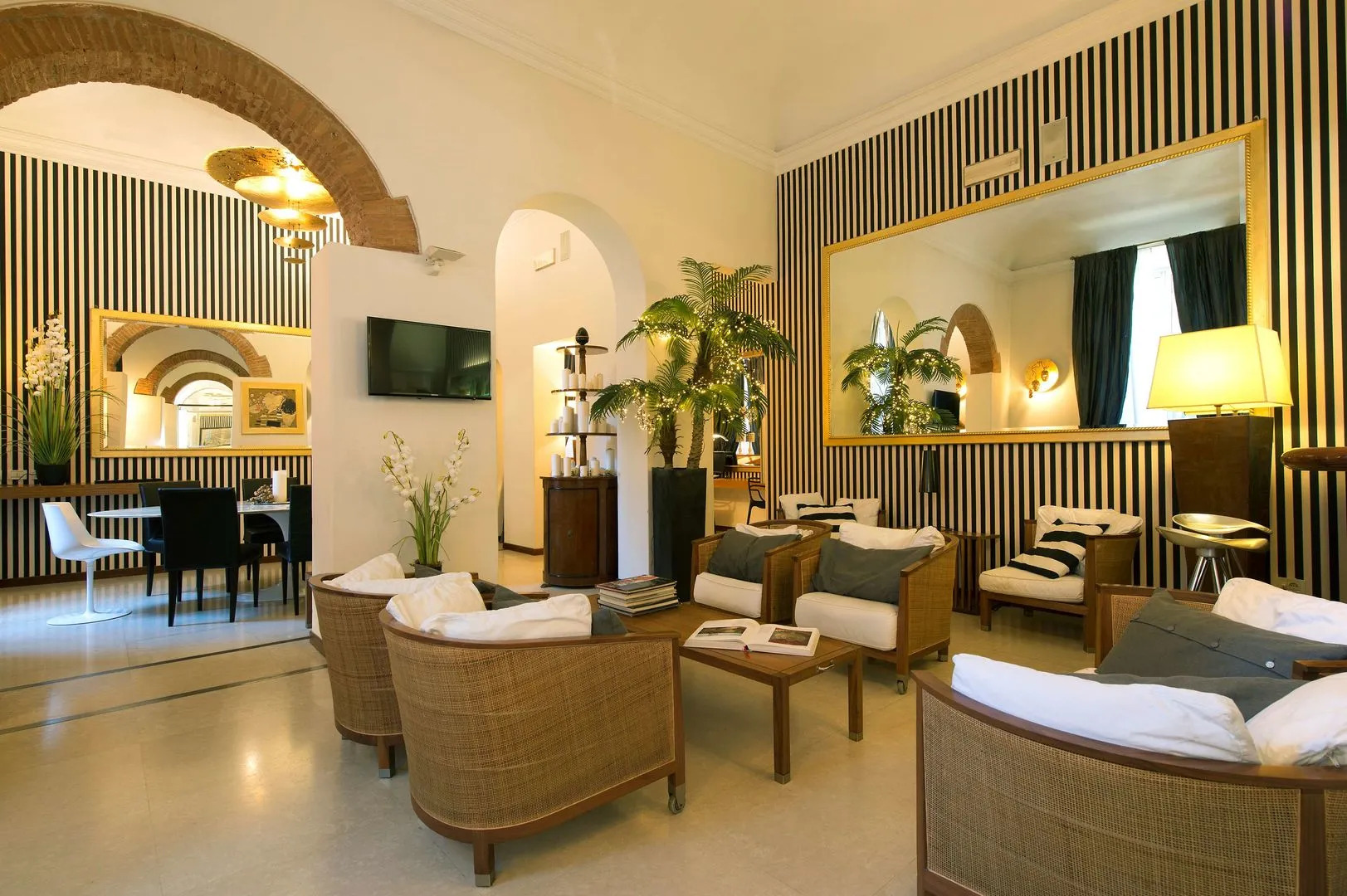 Photo - Hotel De La Pace, Sure Hotel Collection by Best Western