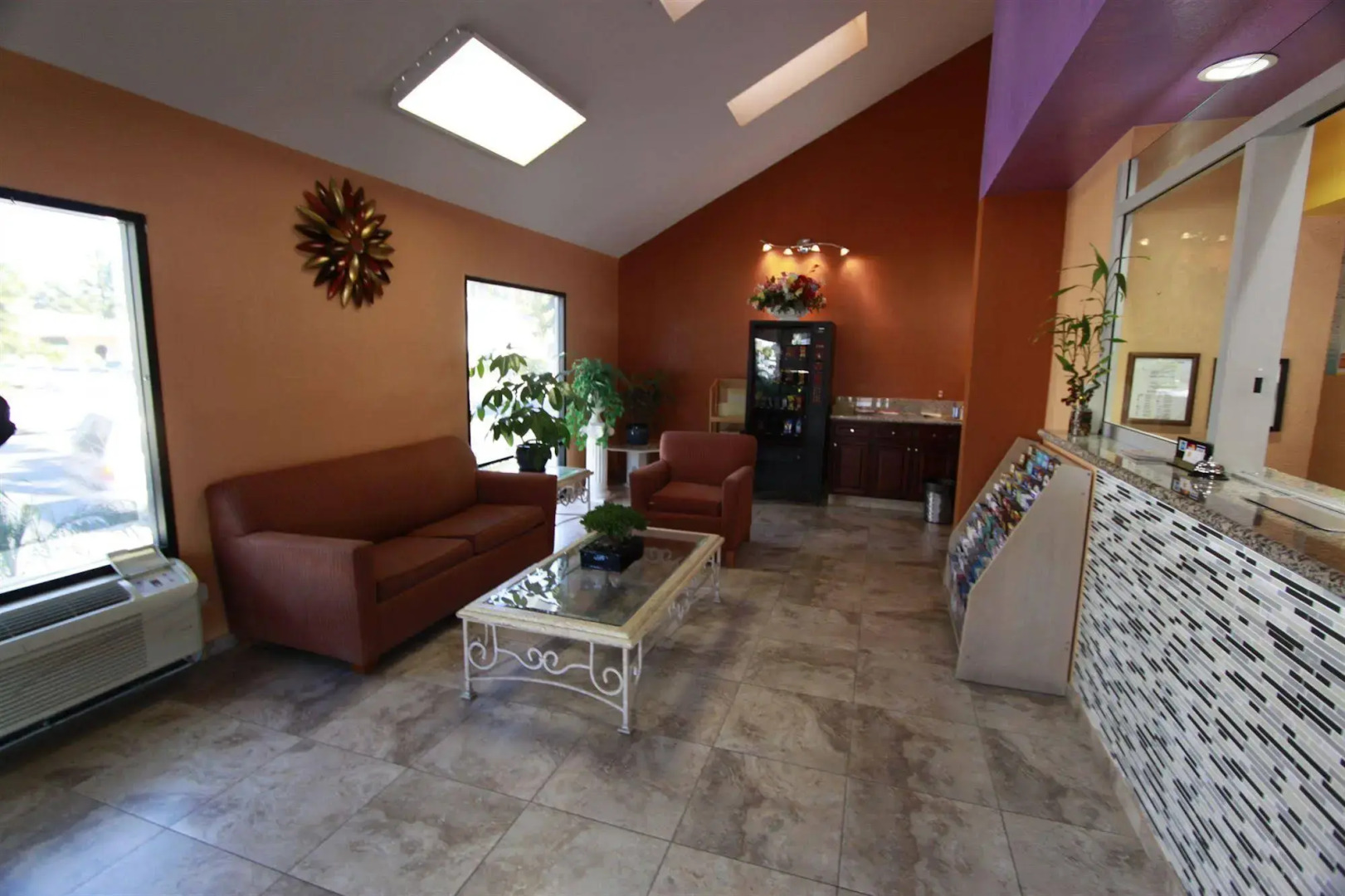 Foto - Welcome Inn Corona