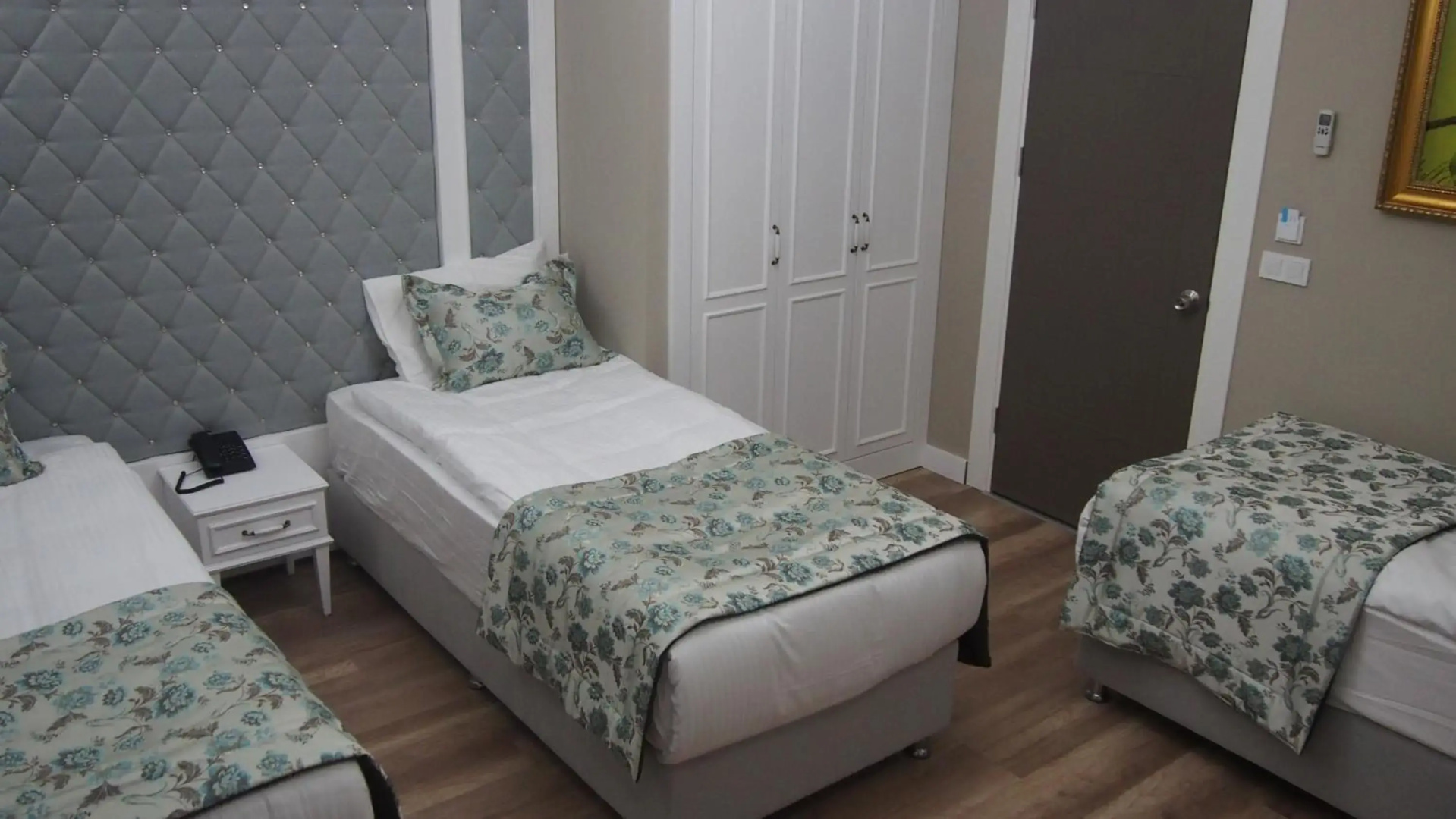 Photo - Microyal Hotel
