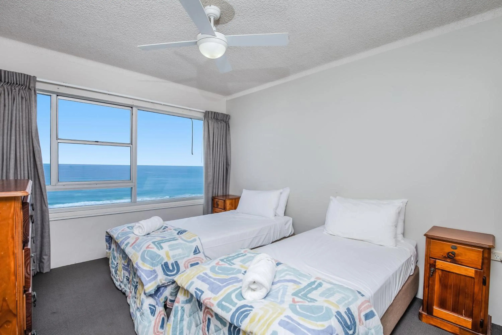 Foto - Pacific Plaza Apartments