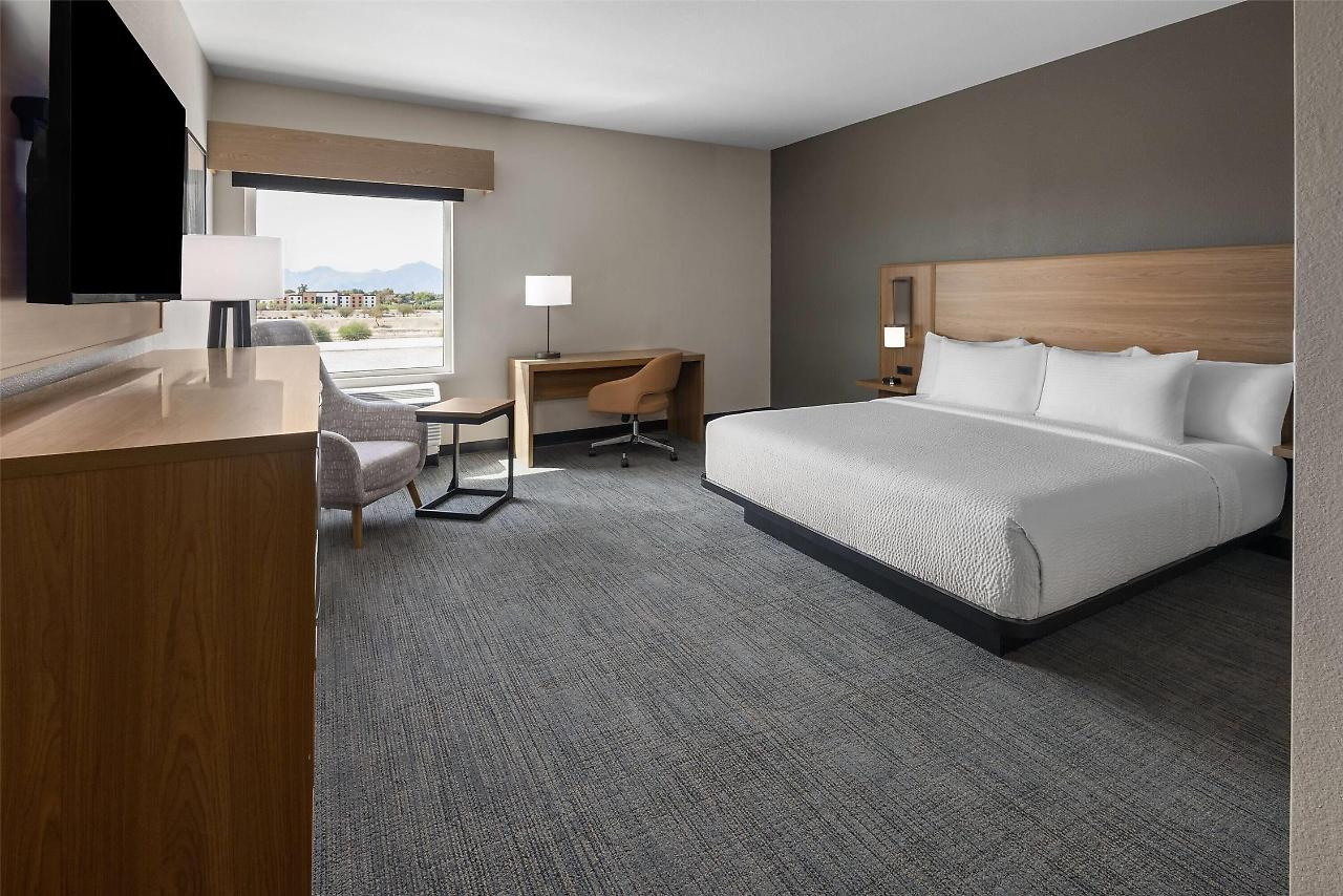 Photo - La Quinta Inn & Suites by Wyndham Phoenix West / Glendale