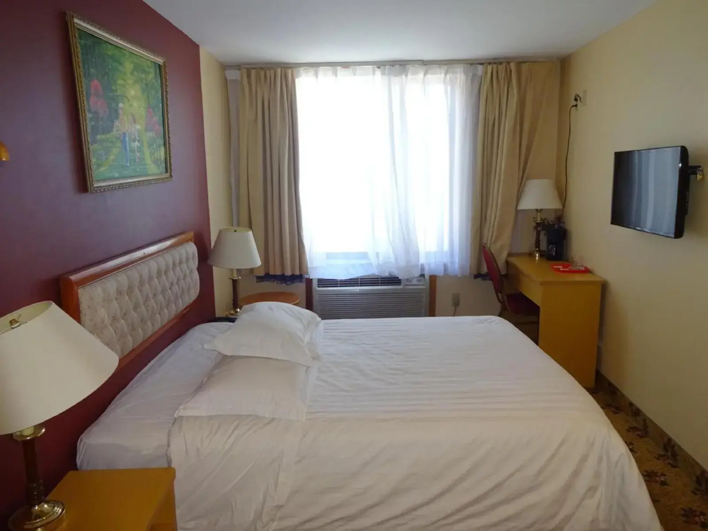 Photo - Flushing Hotel