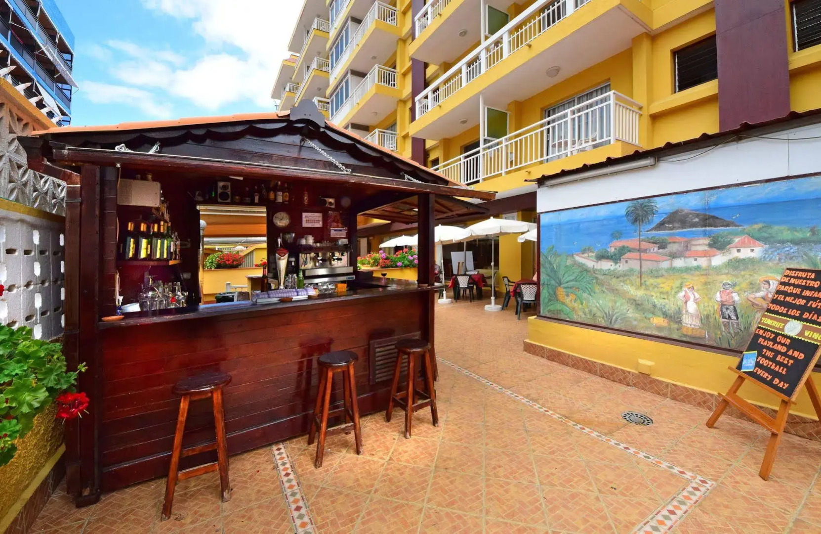 Photo - Skyview Hotel by LIVVO