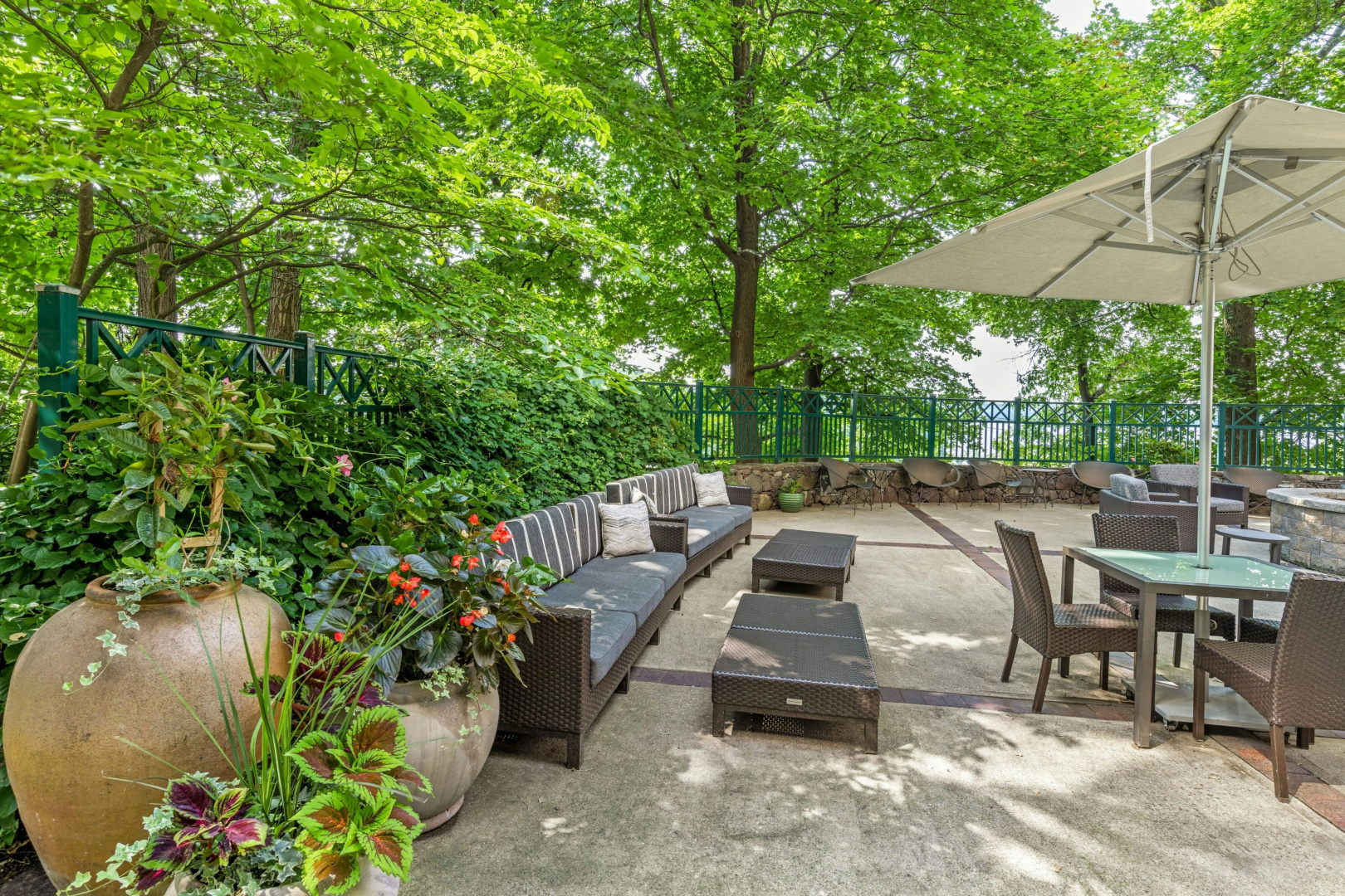 Photo - Courtyard by Marriott Boston Waltham