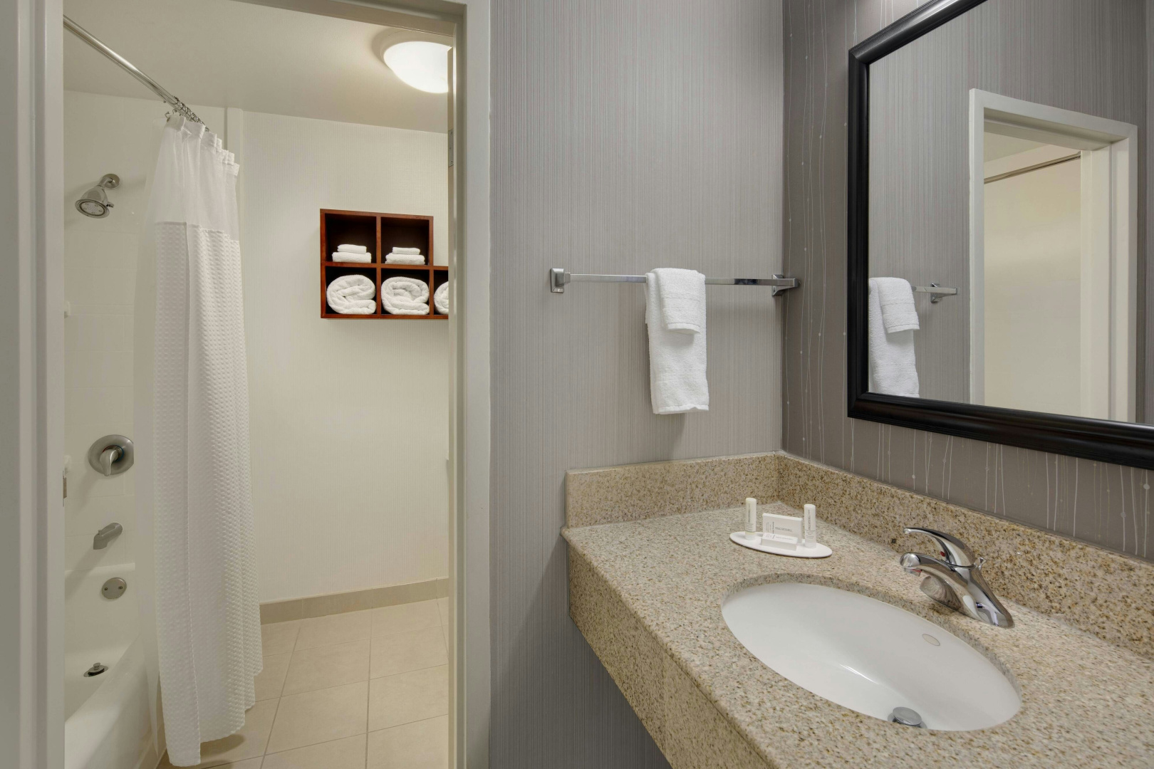 Foto - Courtyard by Marriott Atlanta Marietta/I-75 North