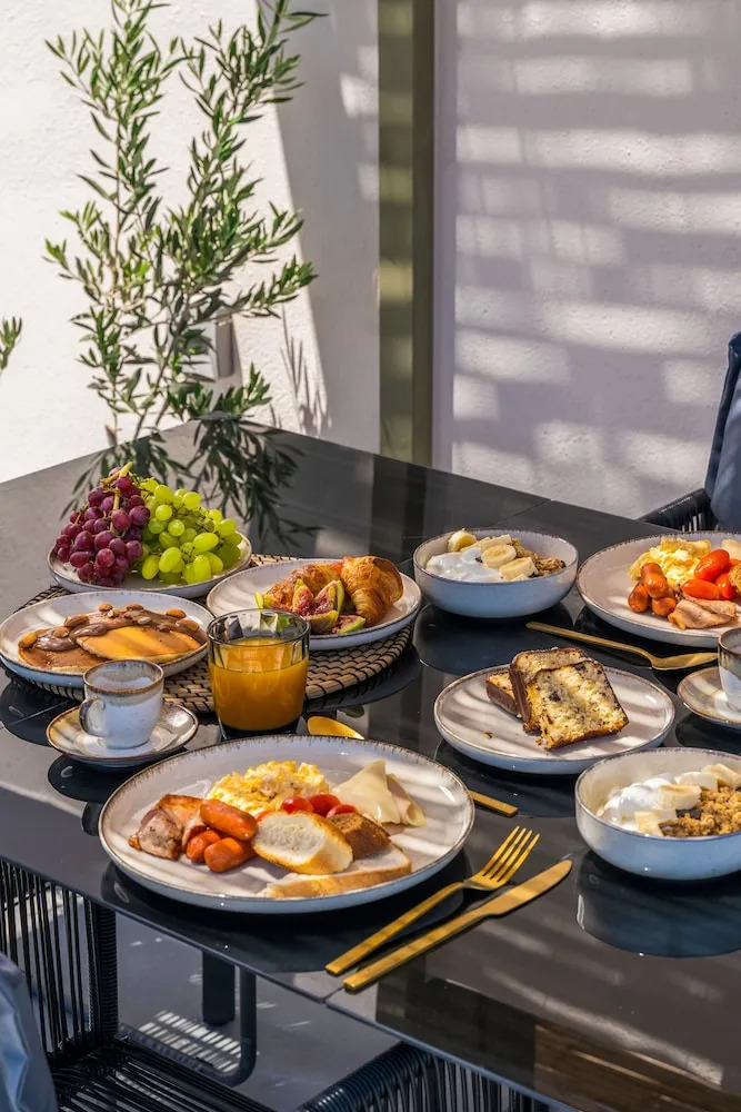 Photo - Lavadoze Luxury Suites