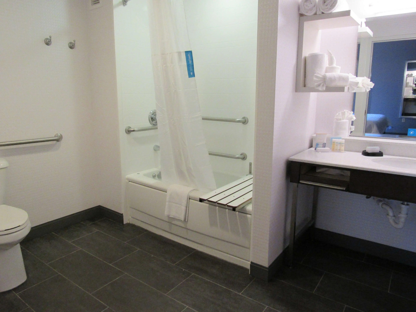 Foto - Hampton Inn & Suites Newtown