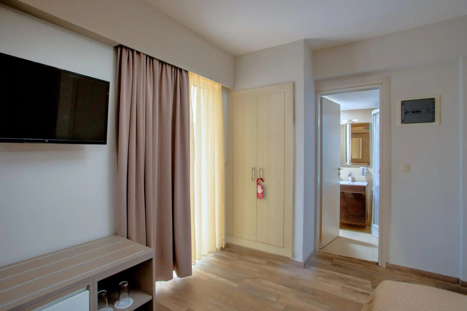 Photo - Irini Hotel