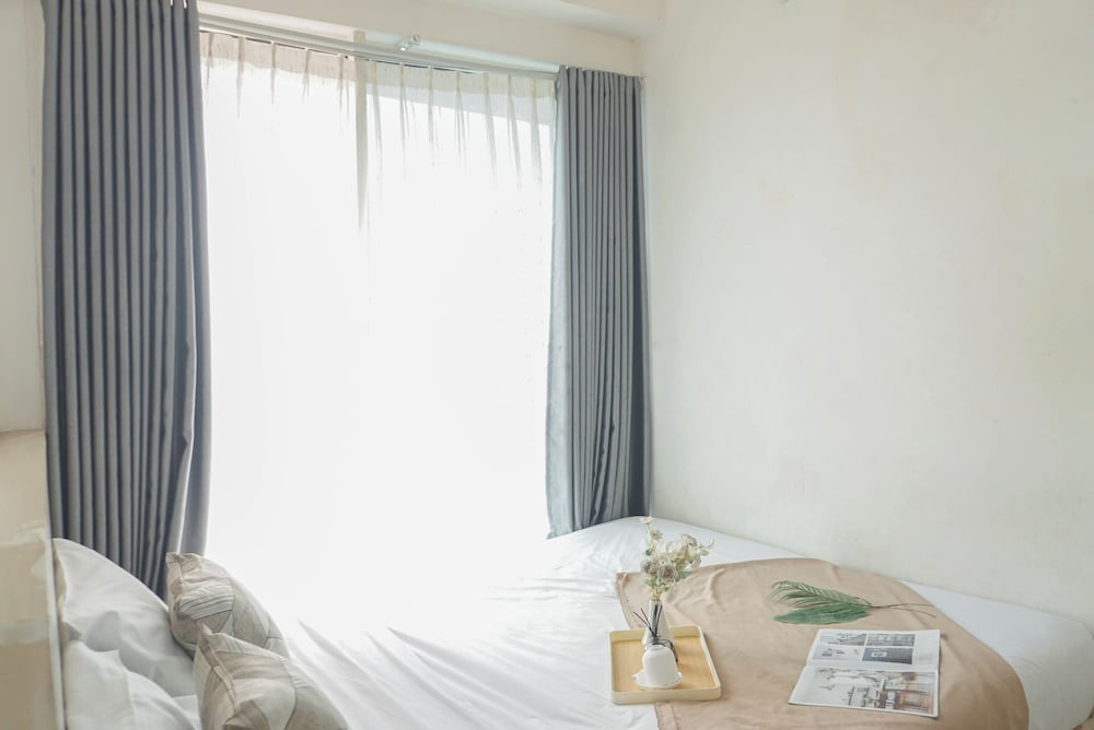 Comfy And Modern 2Br Grand Kamala Lagoon Apartment
