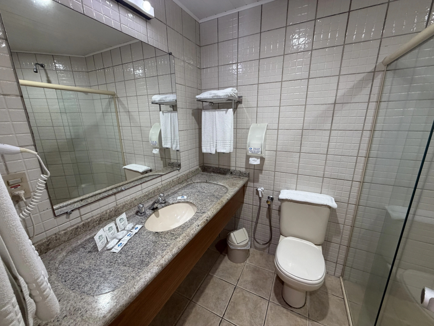 Foto - Ingleses Praia Hotel