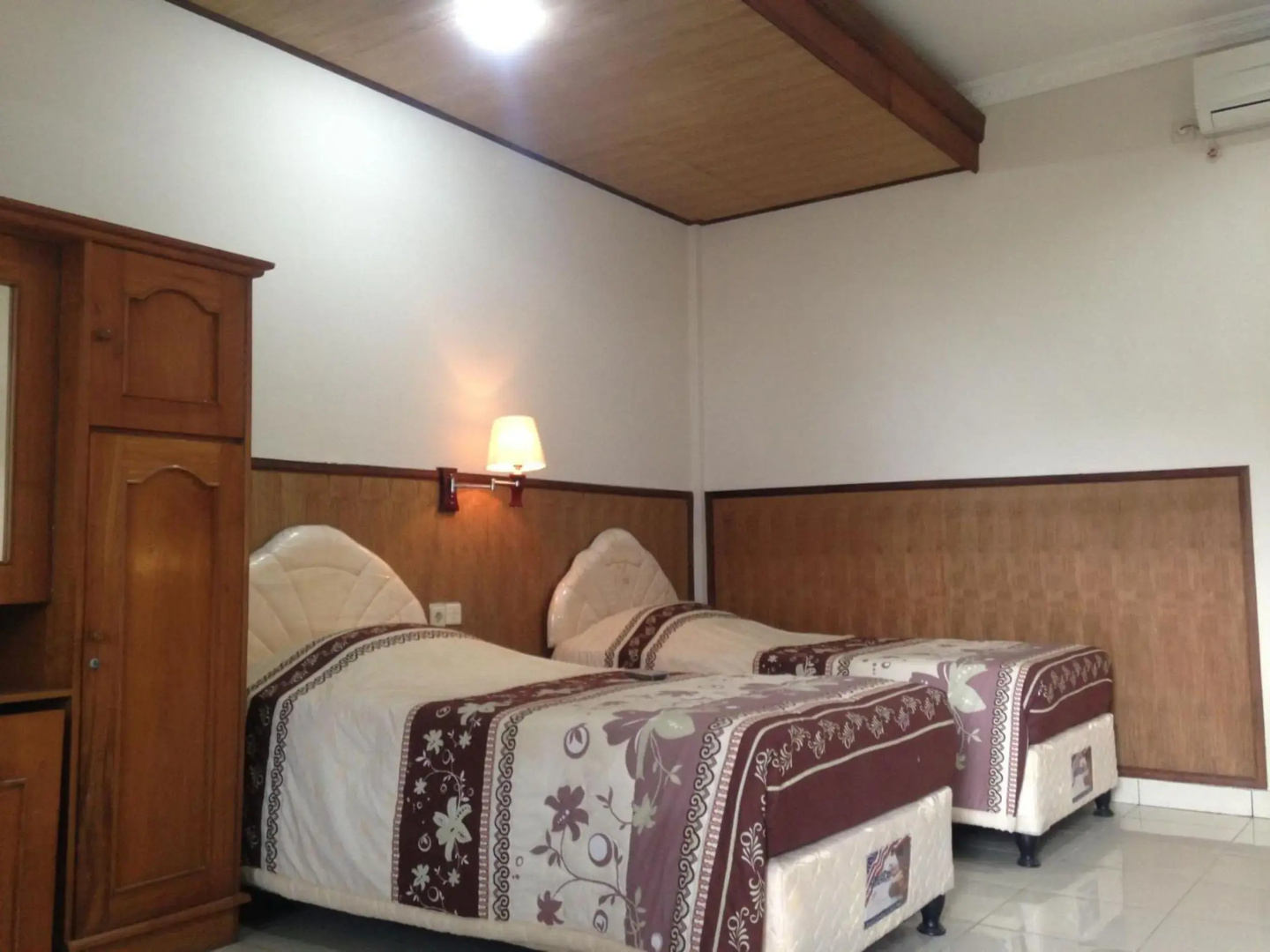 Photo - Dewa Bharata Bungalows Candidasa