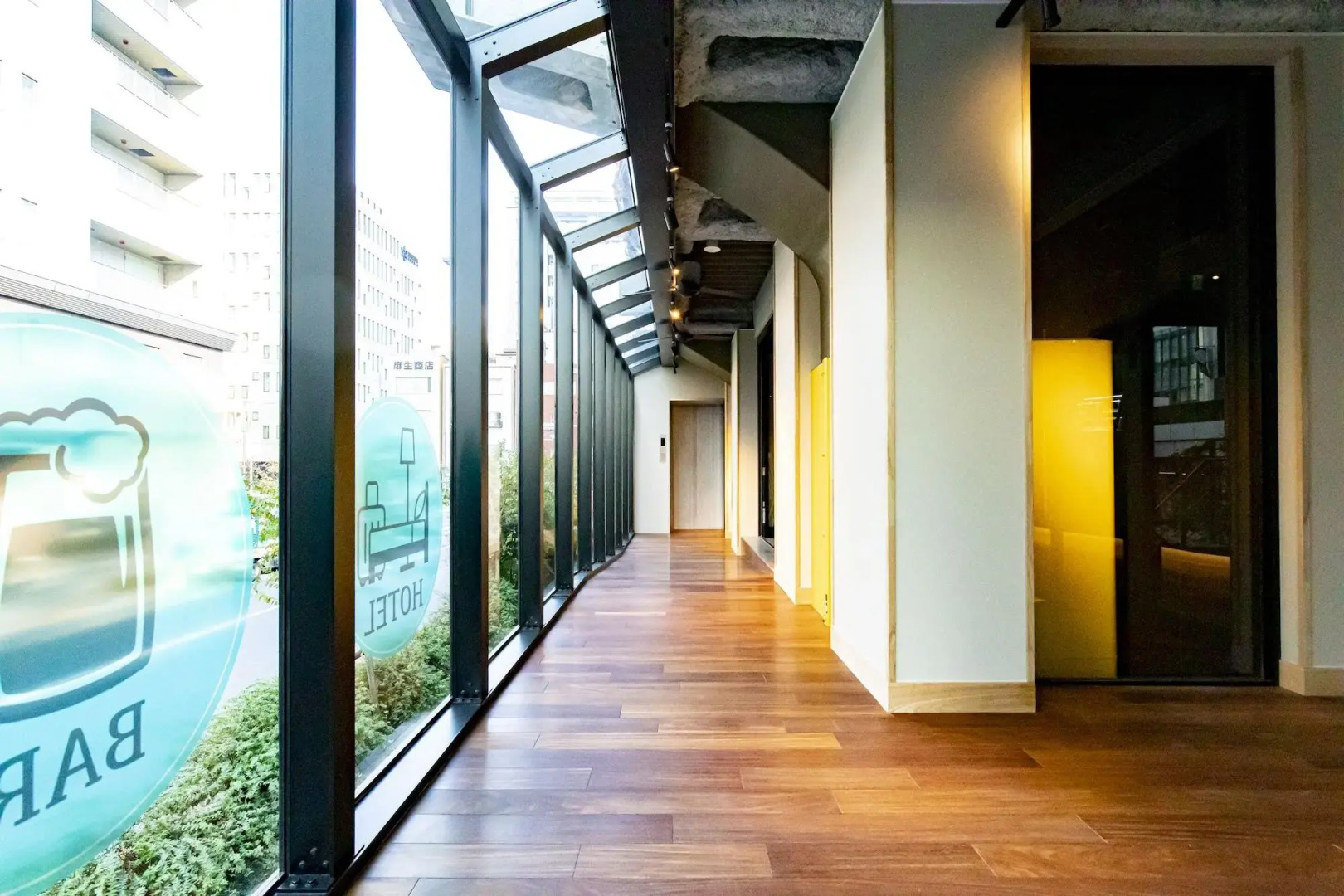 Foto - Under Railway Hotel Akihabara