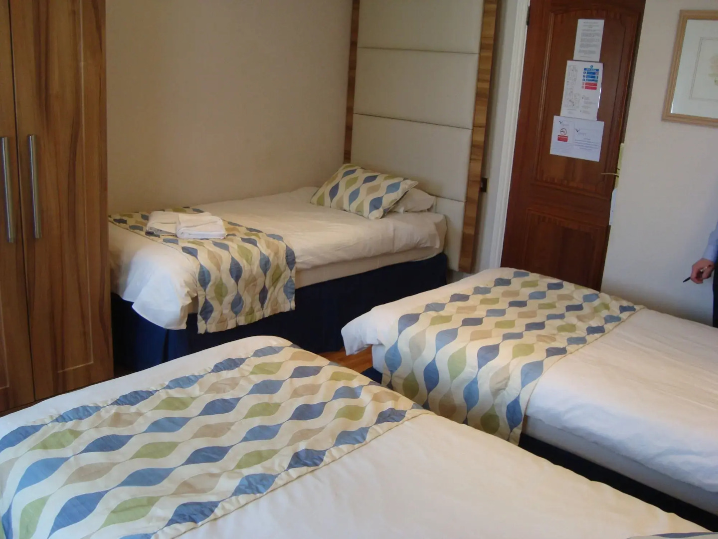 Photo - Royal Eagle Hotel