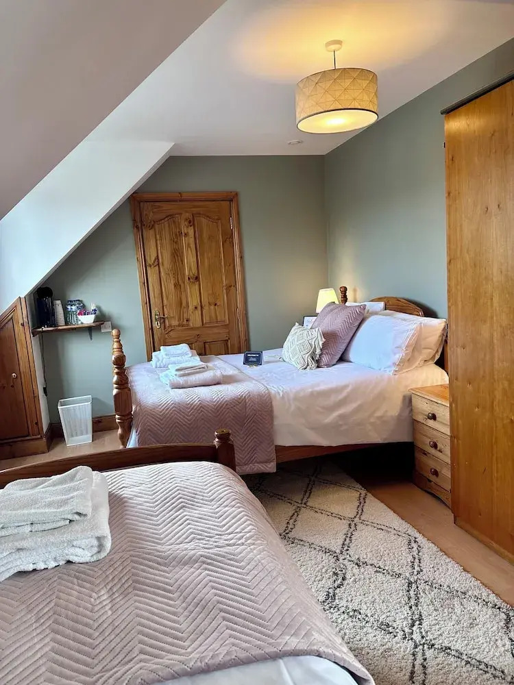 Photo - Malahide Guest Rooms