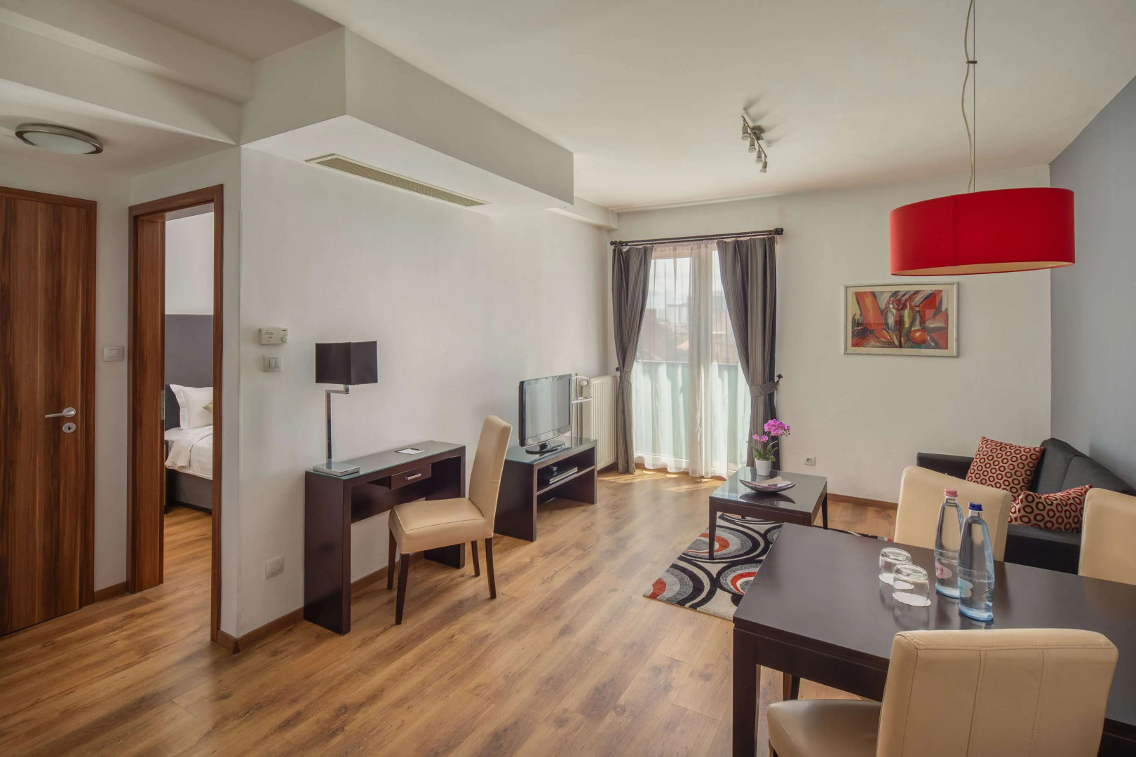 Photo - Escala Hotel & Suites