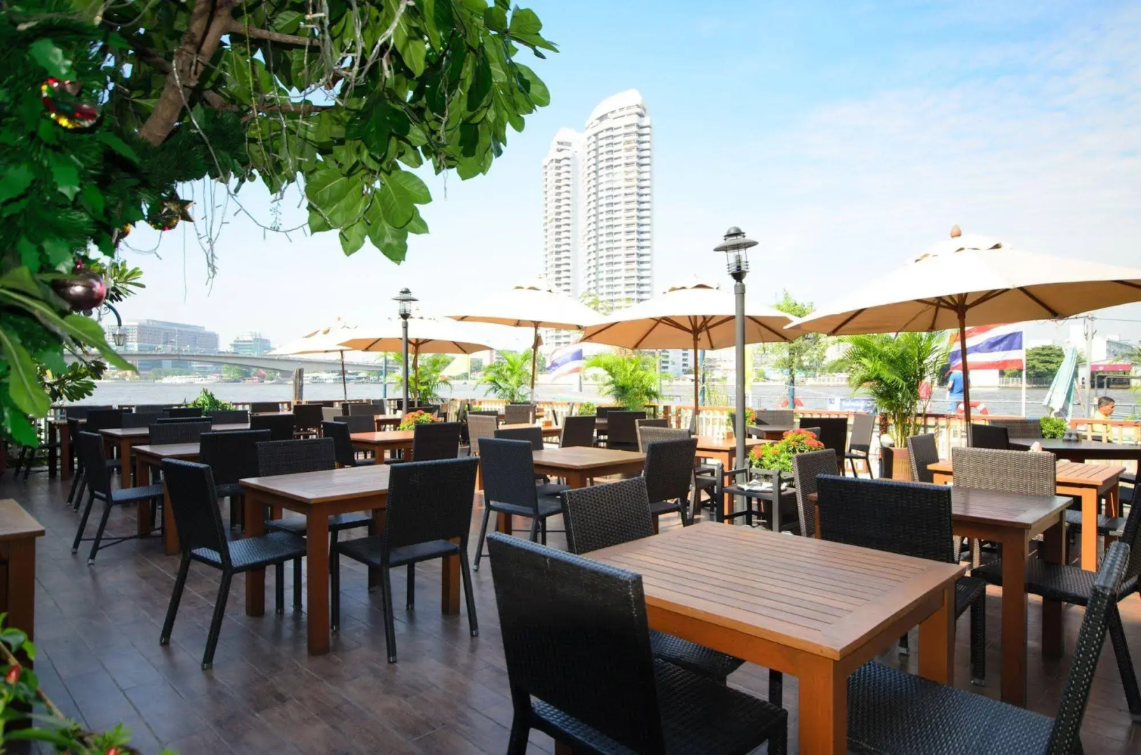 Photo - The StandardX, Bangkok Phra Arthit