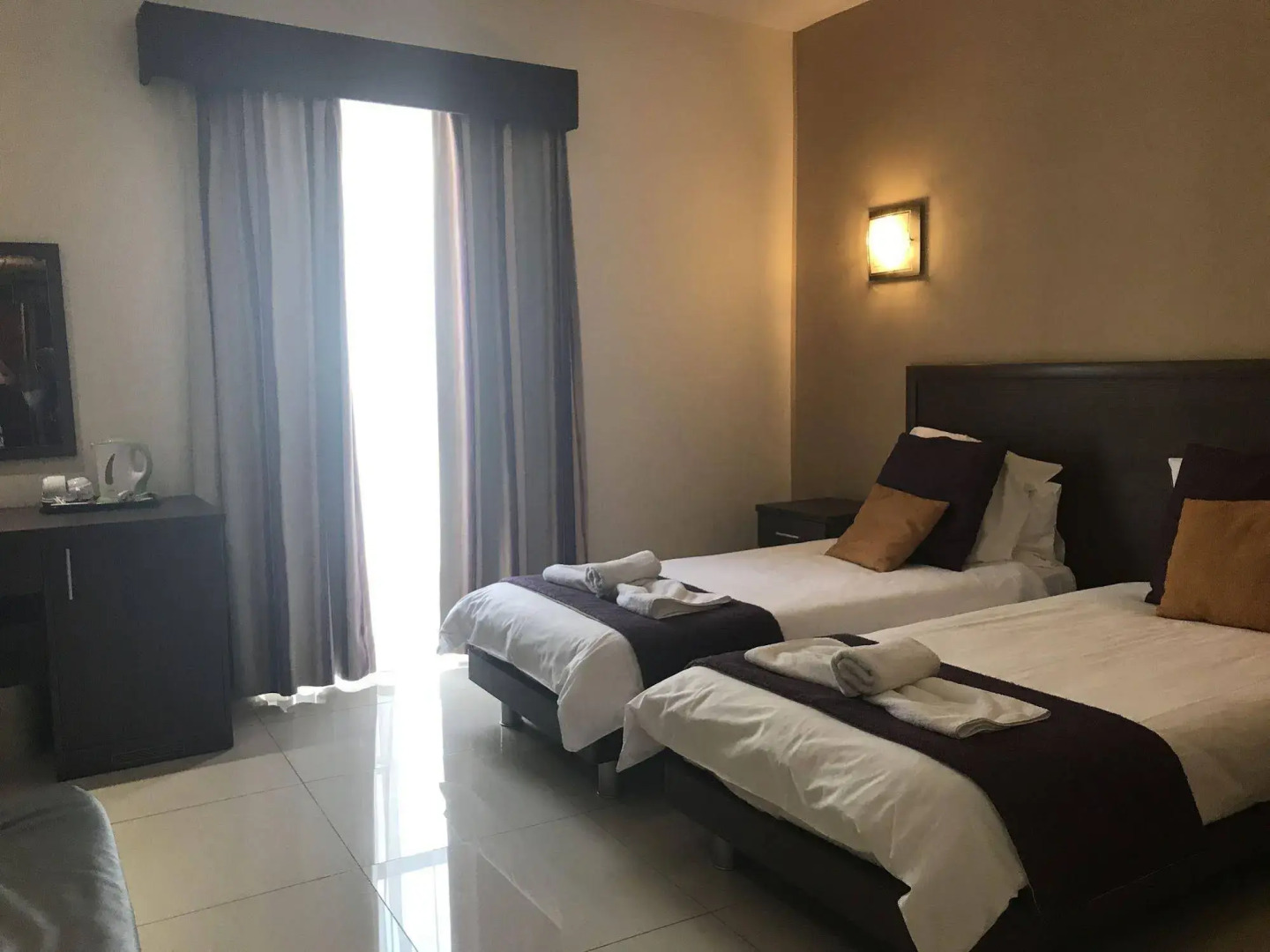 Photo - Windsor Hotel