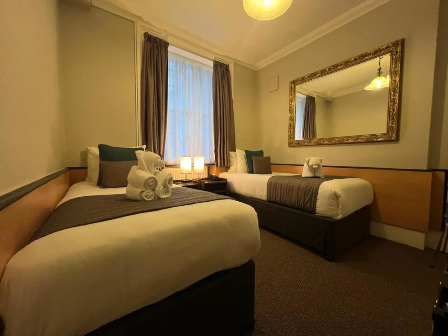 Photo - Tudor Court Hotel